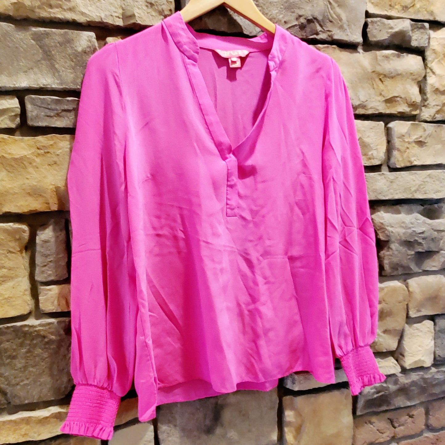Lilly Pulitzer Dae Smocked Cuff Popover Silk Blouse - /Pink - M