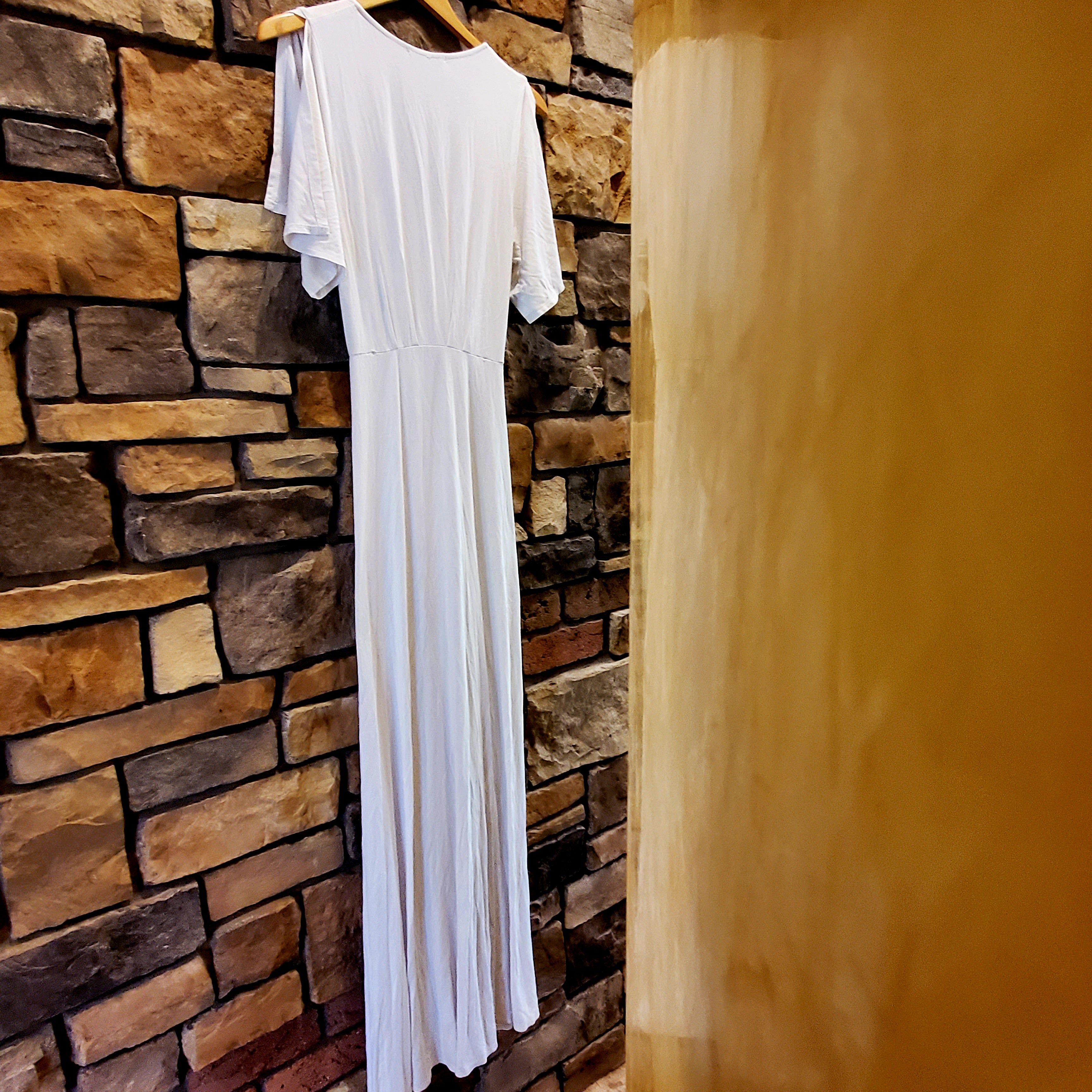 Tart Open Shoulder V-Neck Draped Maxi Dress - /White - M