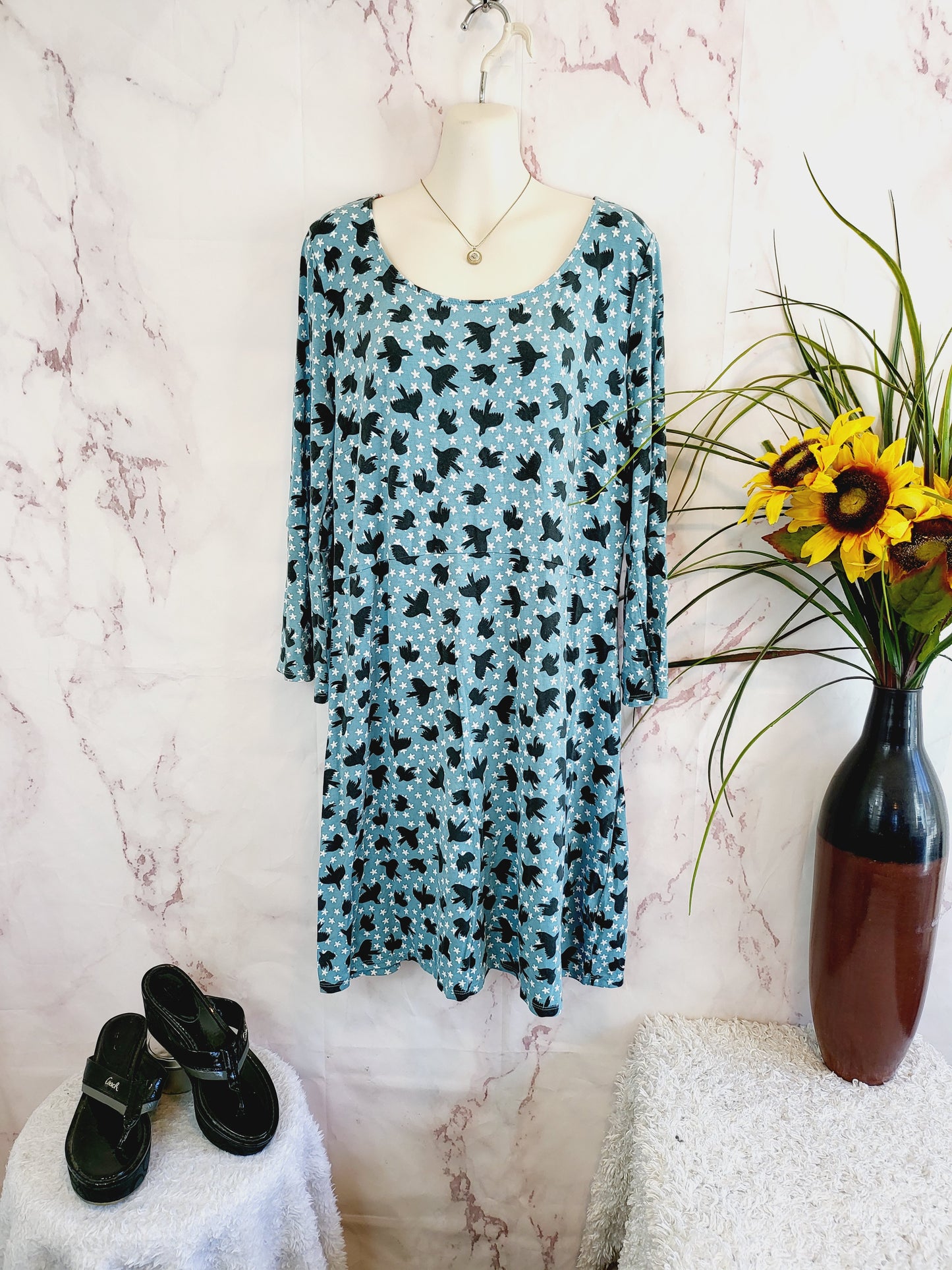 Boden 3/4 Sleeve Bird and Star Printed Dress - Abstract - Blue Multi - 16
