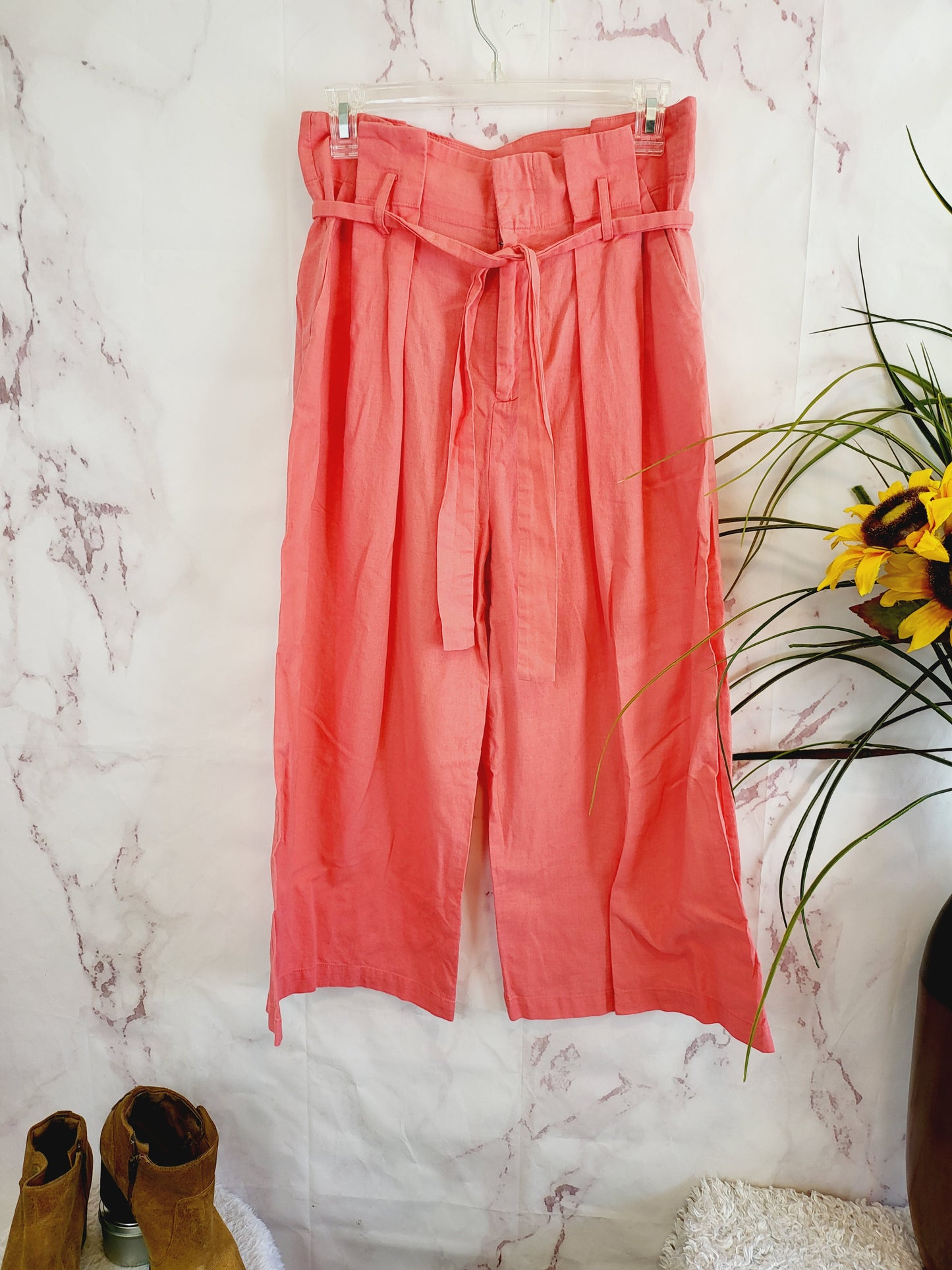 LPA Wide Crop Leg Paperbag Pants - /Pink - M