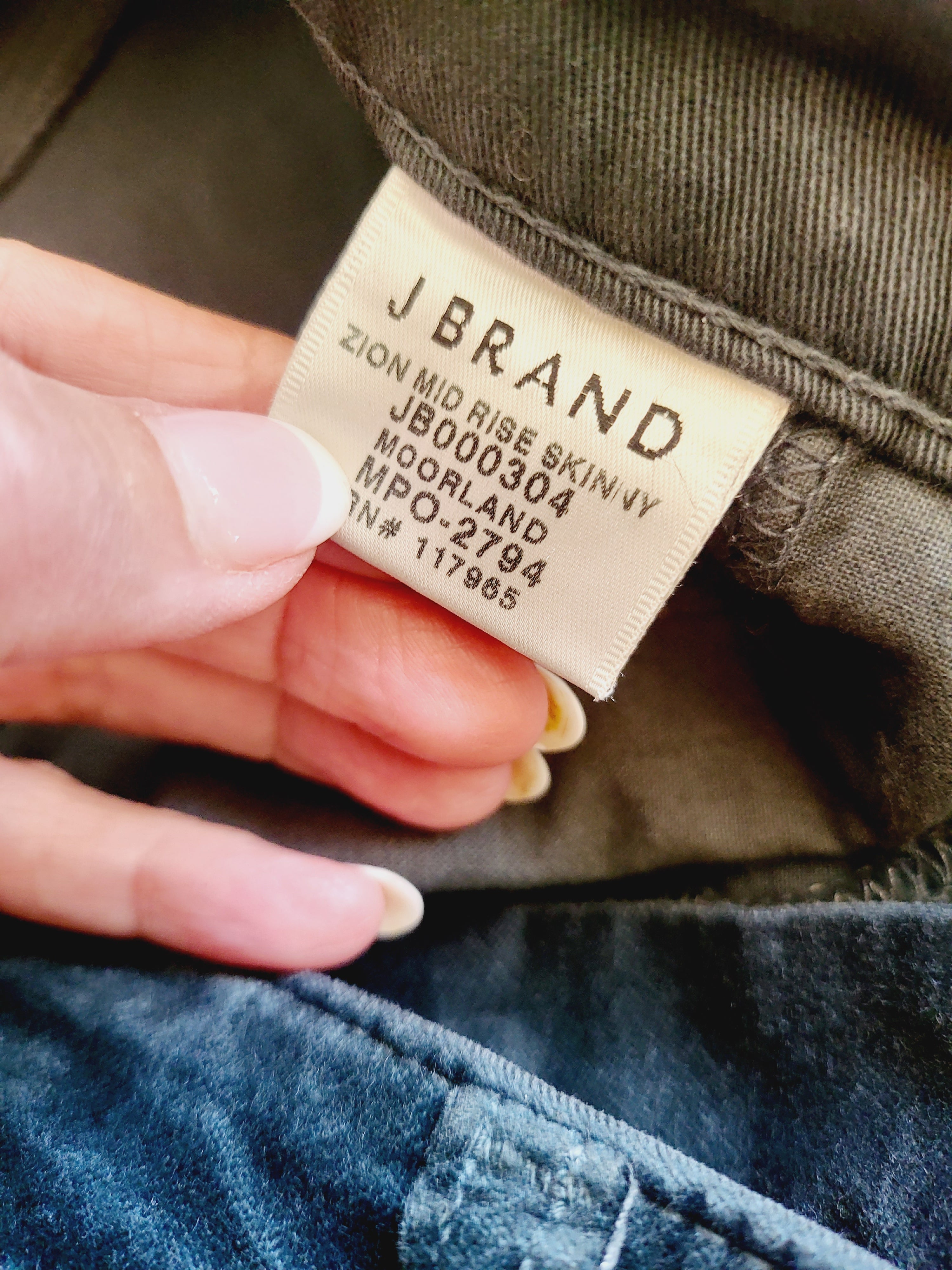 J Brand Zion Mid-Rise Skinny Velvet Jeans - /Green - 27