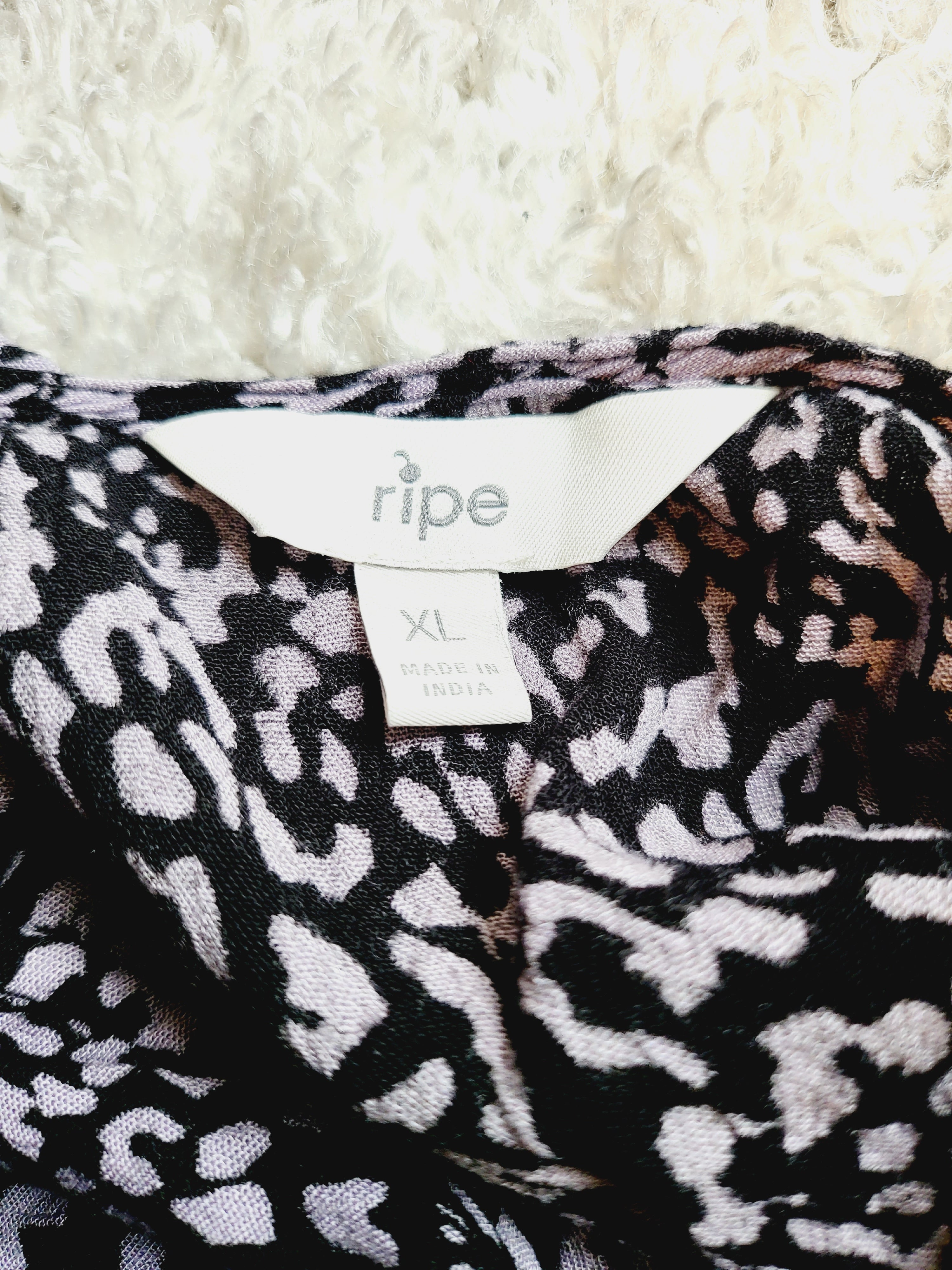 Ripe Maternity Maternity 3/4 Sleeve Wrap Blouse - Abstract - Black Multi/Black/Gray