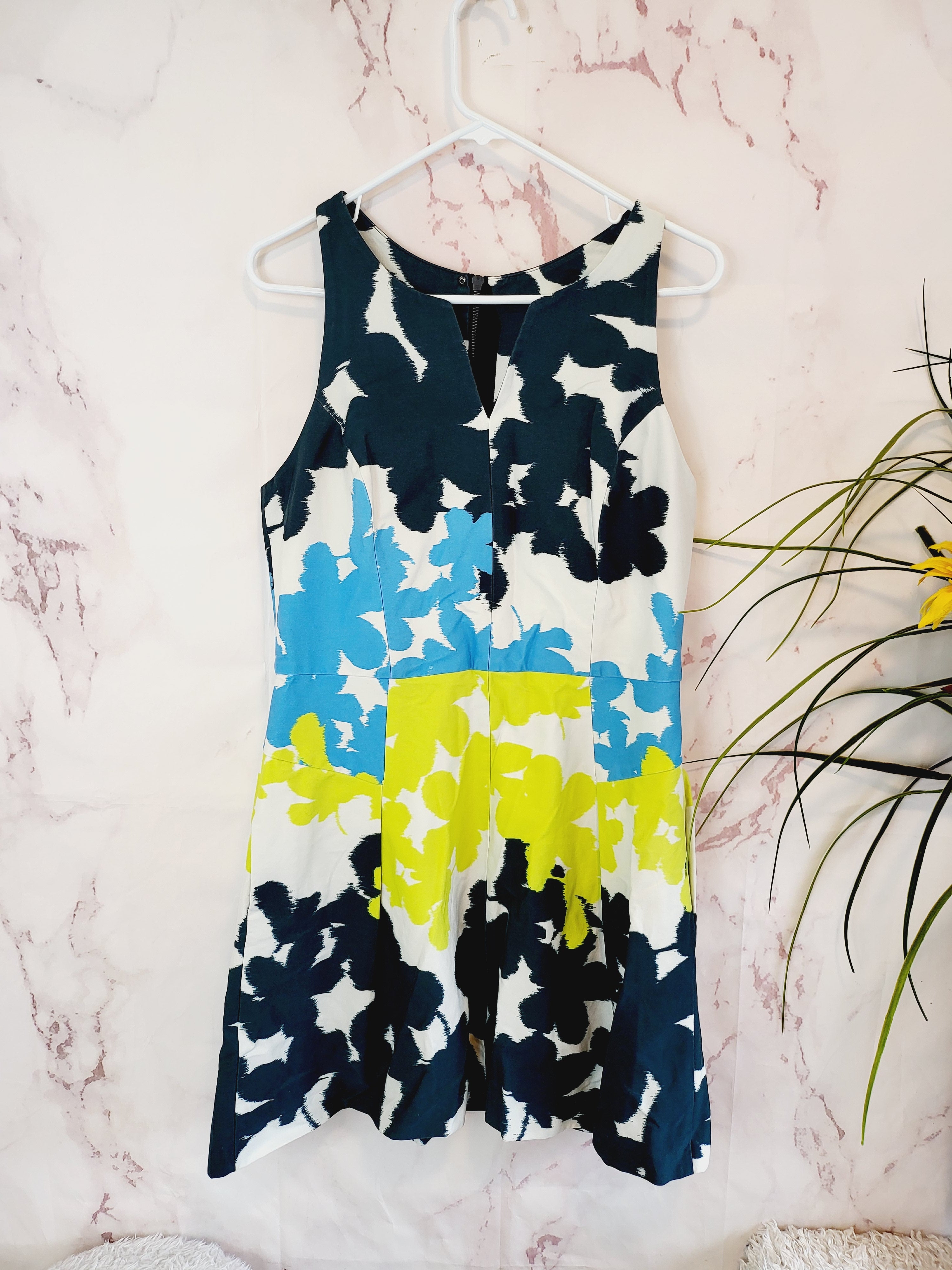 Milly Sleeveless Splitneck Fit and Flare Dress - Floral - White Multi
