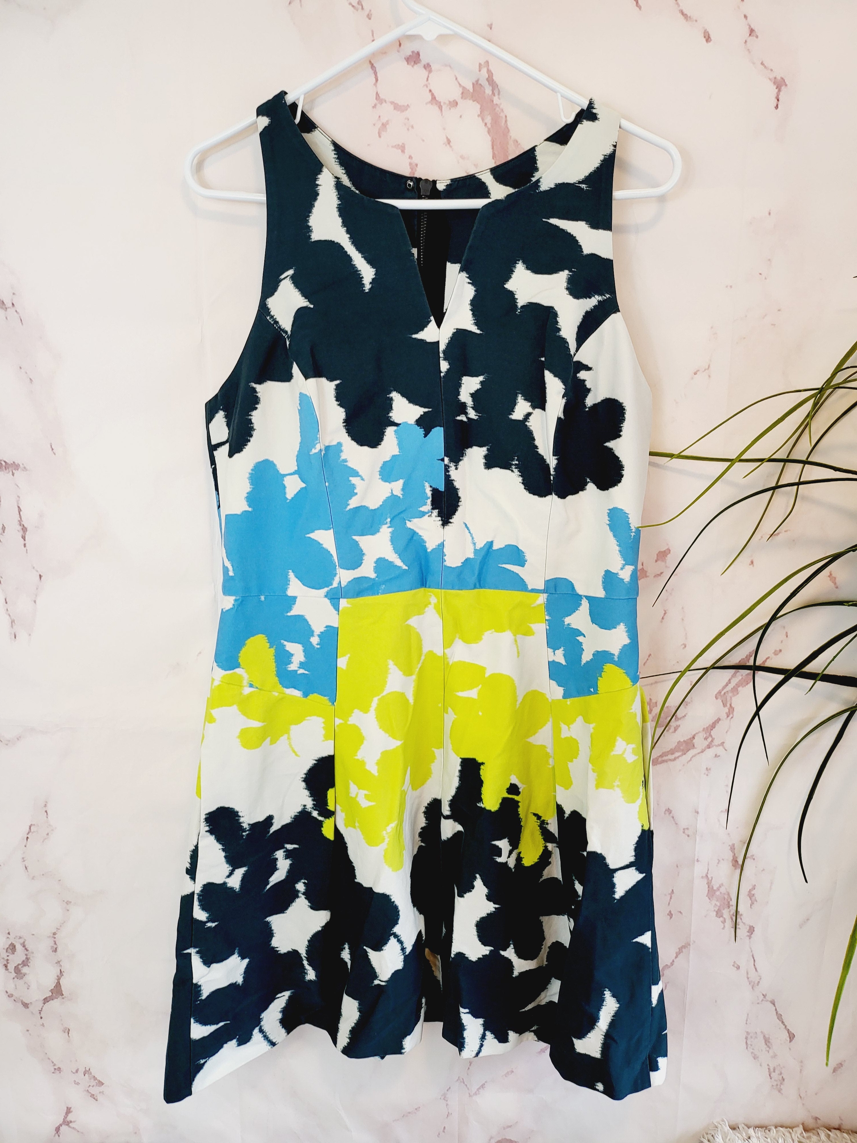 Milly Sleeveless Splitneck Fit and Flare Dress - Floral - White Multi
