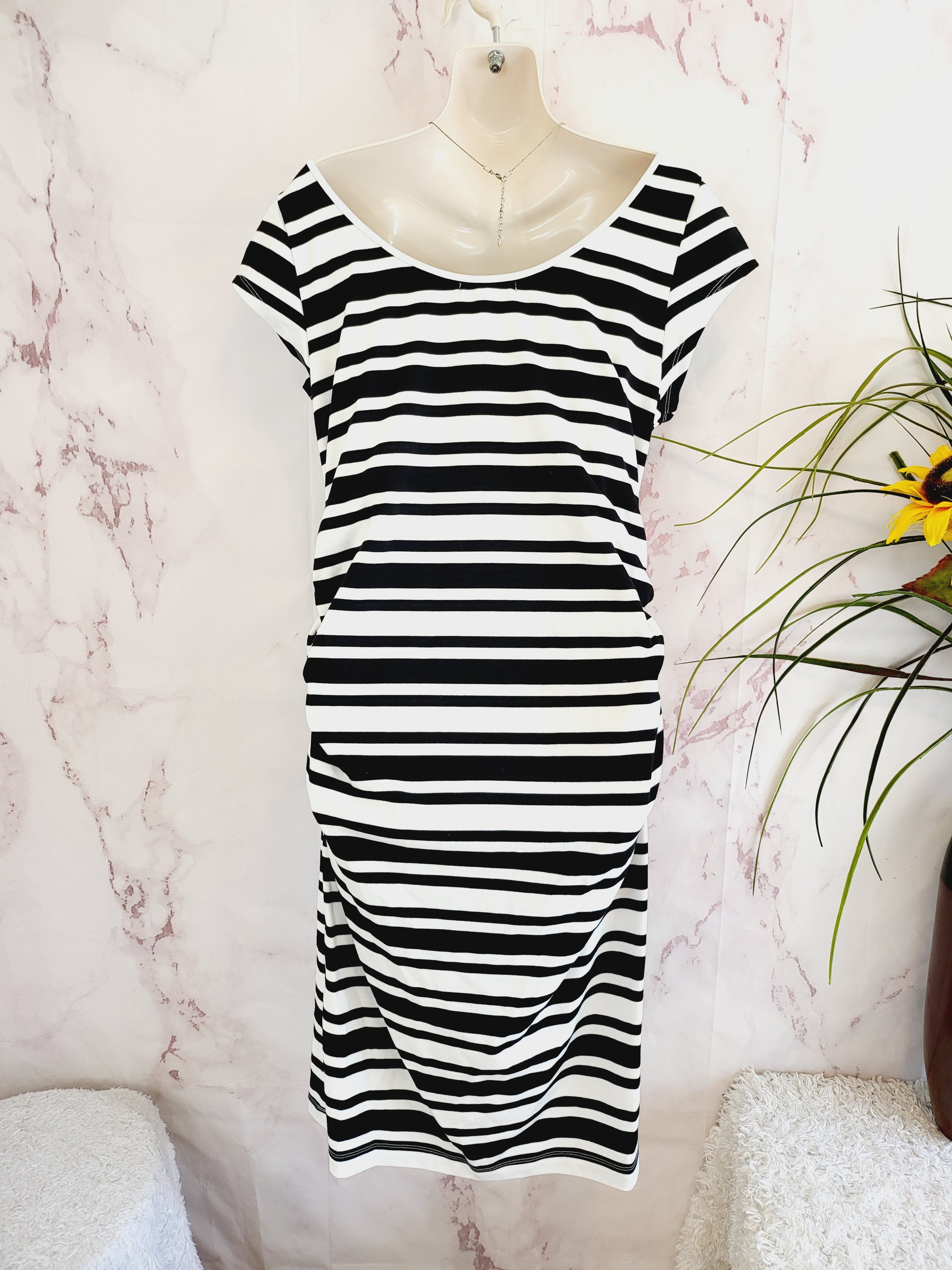Soon Maternity Leo Cap Sleeve Maternity Dress