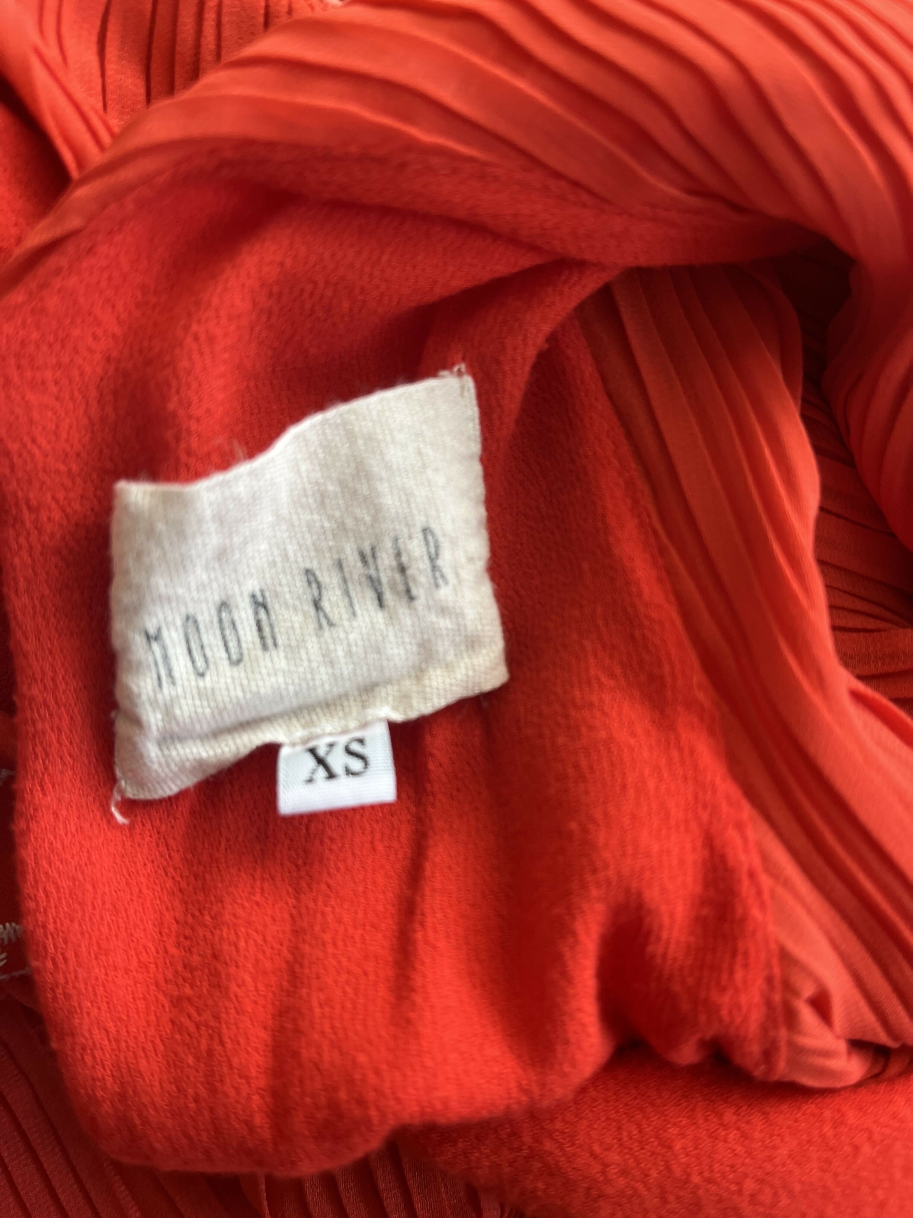 Moon River Open Back Embroidered Ruffle Sleeveless Accordion Dress red orange XS