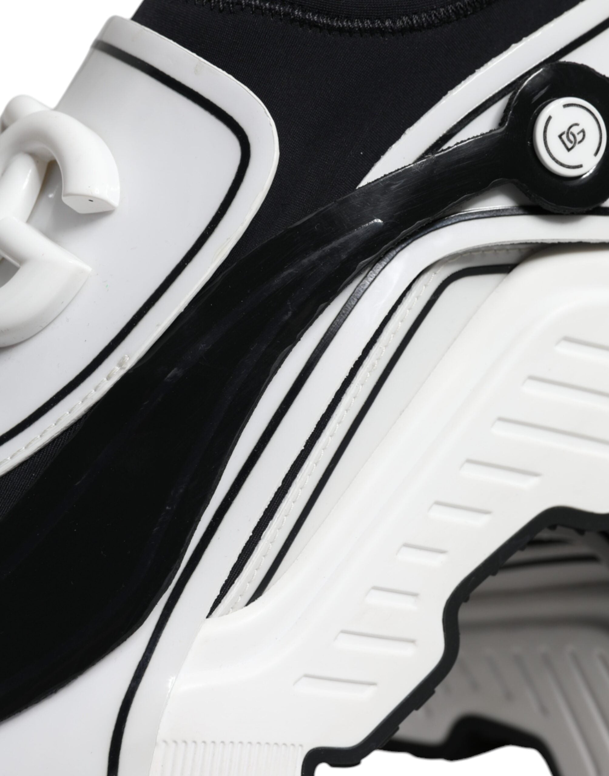 Dolce & Gabbana Dolce & Gabbana White Black Logo Plaque Daymaster Sneakers Shoes/EU40/US7/Black and White