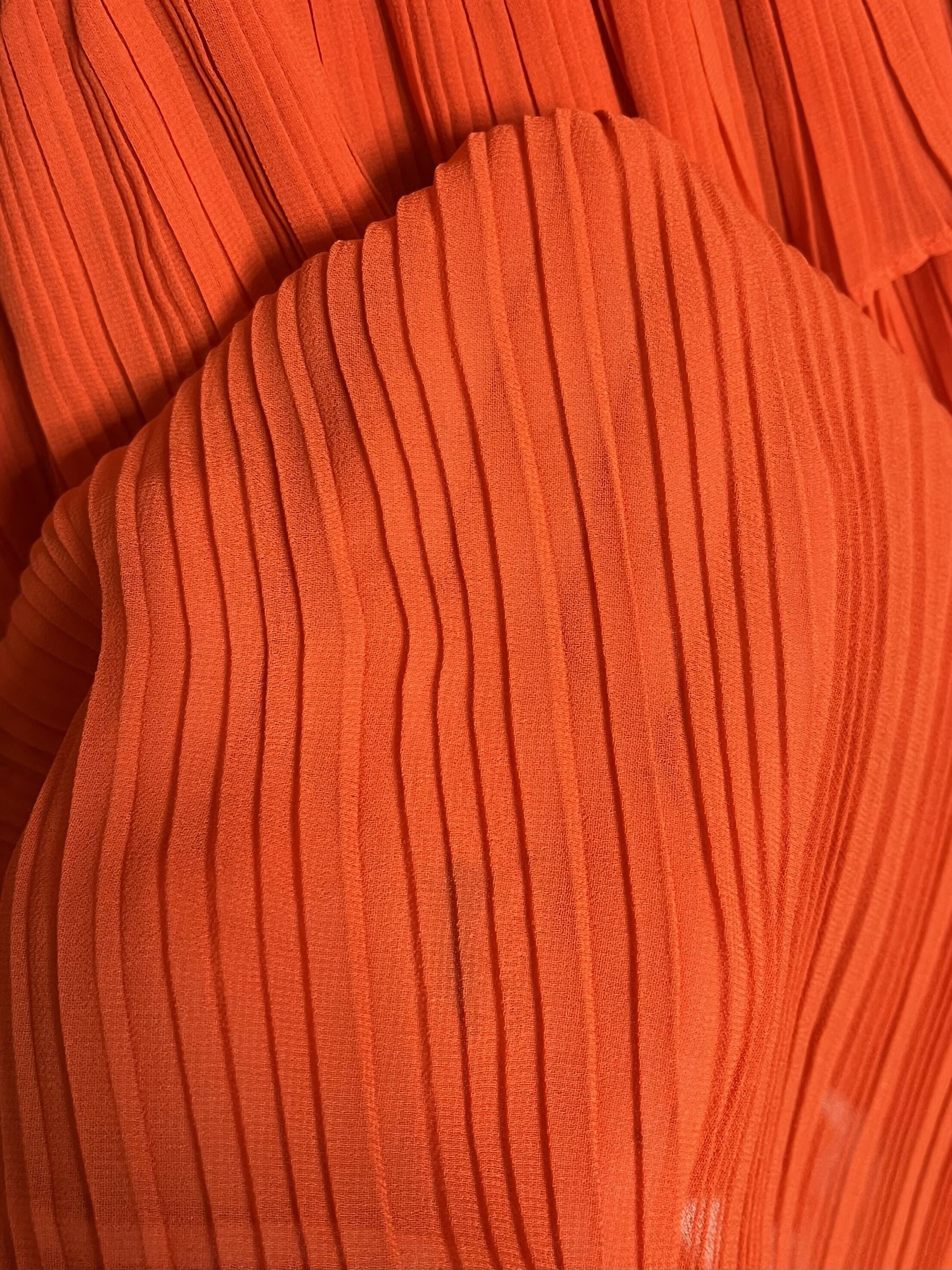 Moon River Open Back Embroidered Ruffle Sleeveless Accordion Dress red orange XS