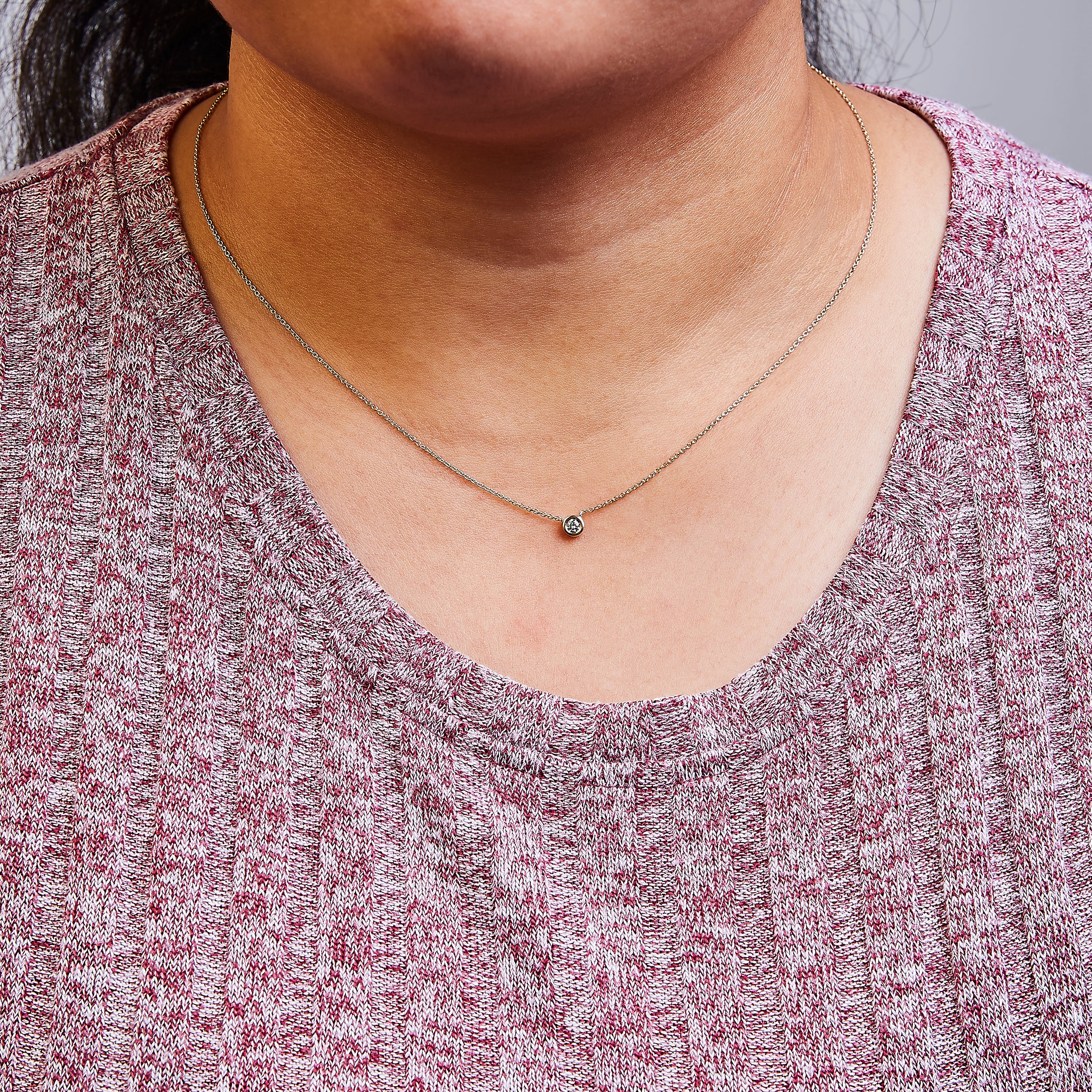 Haus of Brilliance 10K Yellow Gold 1/10 Carat Round Brilliant-Cut Diamond Modern Bezel-Set Solitaire 16"-18" Pendant Necklace (H-I Color, SI2-I1 Clarity)