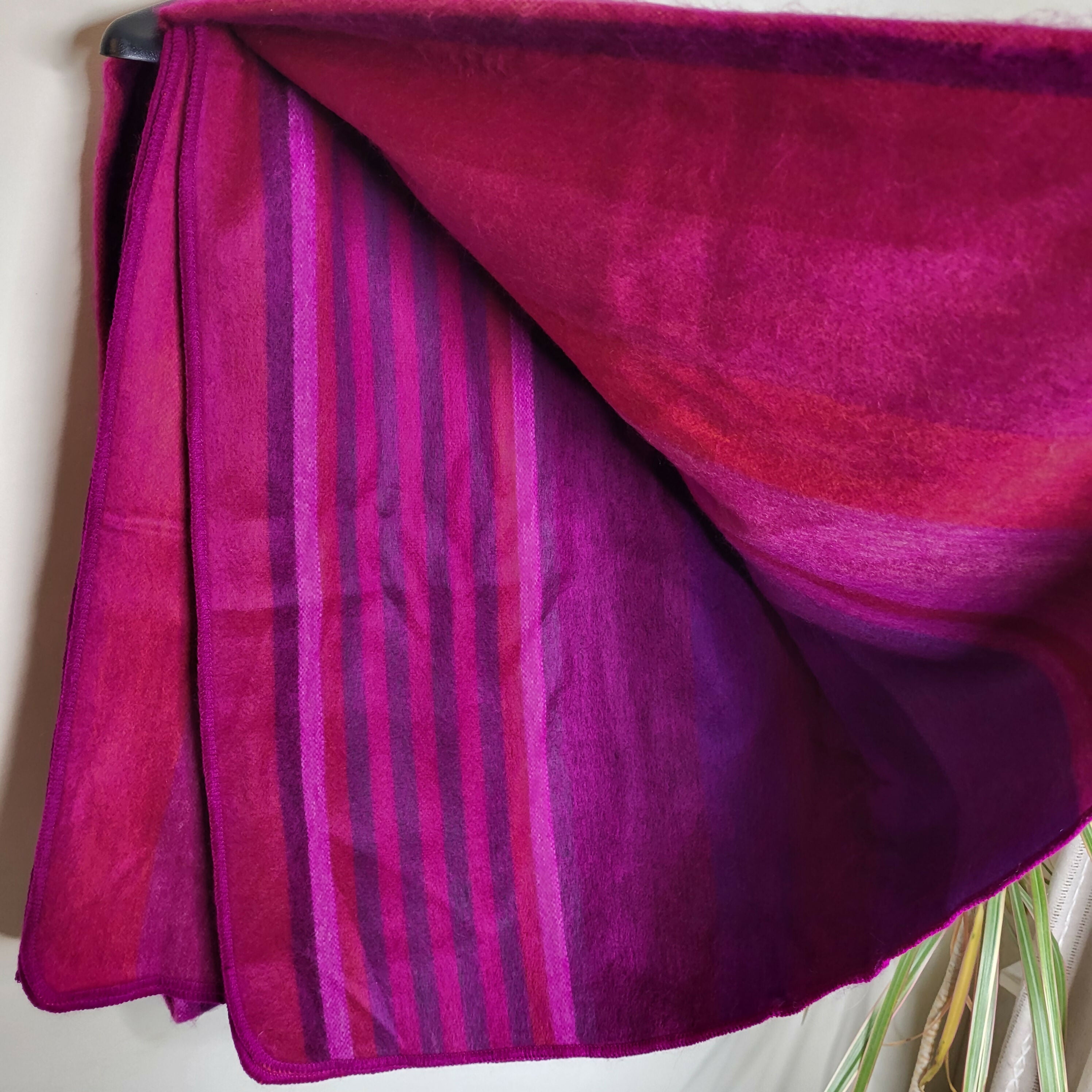 Eculama Chone - baby alpaca wool throw blanket / sofa cover - queen size 97" x 69" - vibrant purples & rich pinks