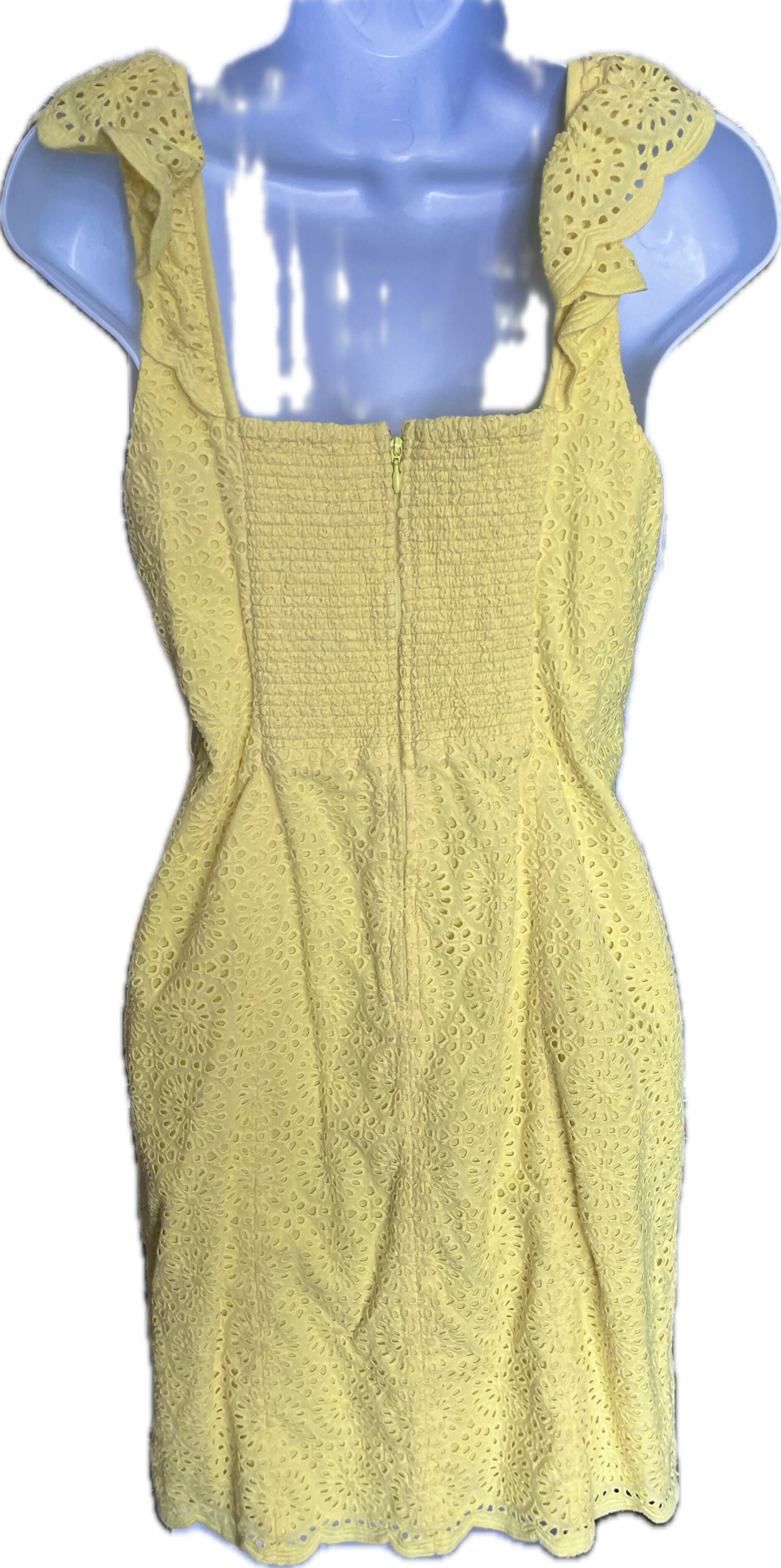 Lilly Pulitzer Ryann Sheath Sleeveless Cotton Dress Eyelet Yellow Creme Fraiche NO BELT size 2