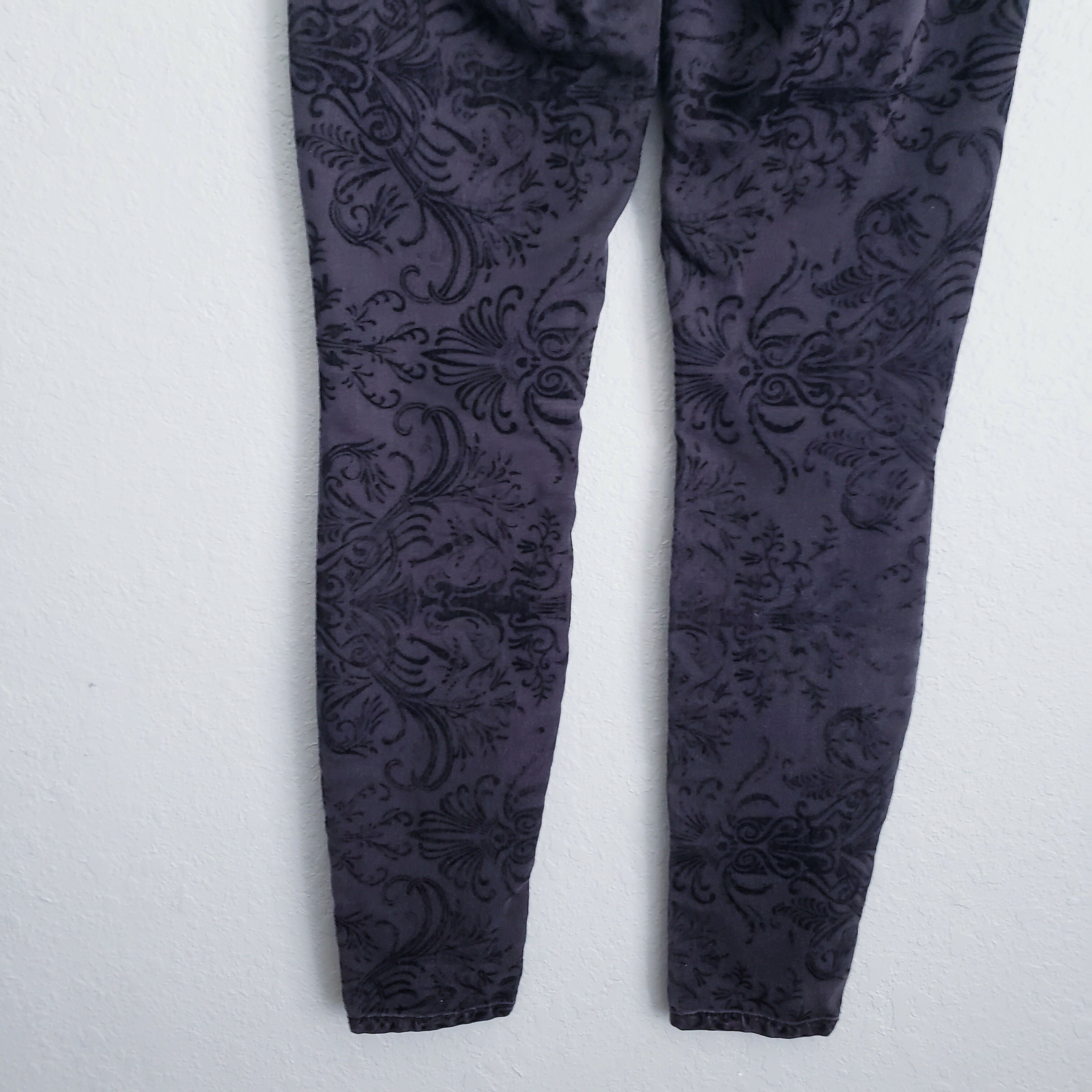 Rachel Rachel Roy Velvet Brocade Textured Skinny Jeans - Floral - Black - 27