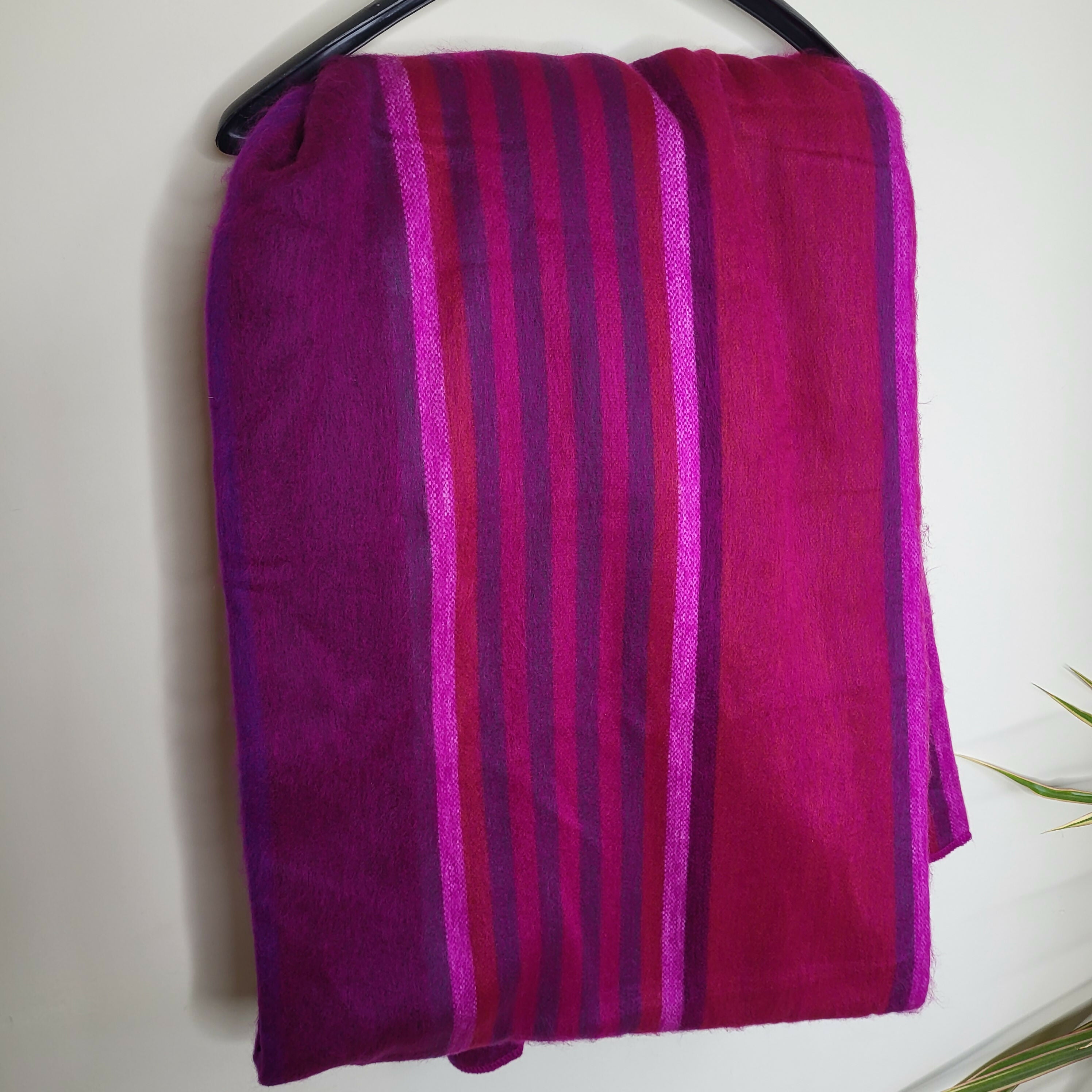 Eculama Chone - baby alpaca wool throw blanket / sofa cover - queen size 97" x 69" - vibrant purples & rich pinks