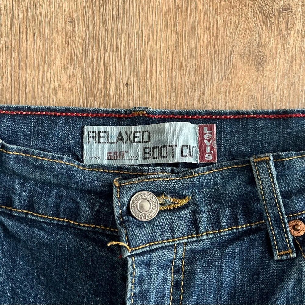 Levi’s 550 Relaxed Bootcut - Dark Blue Wash - Size 4M