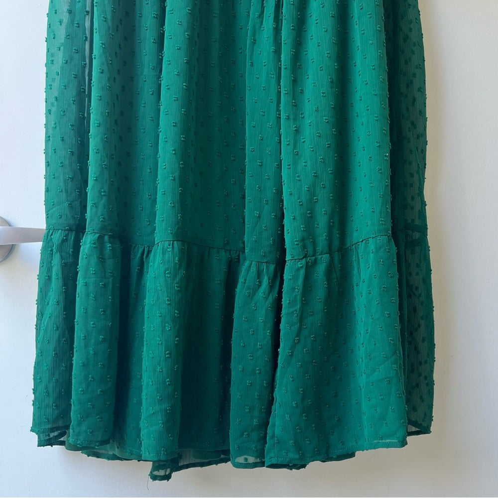 Torrid Maxi Chiffon Clip Dot Pleated Dress - Emerald Green - Size 0 (L)