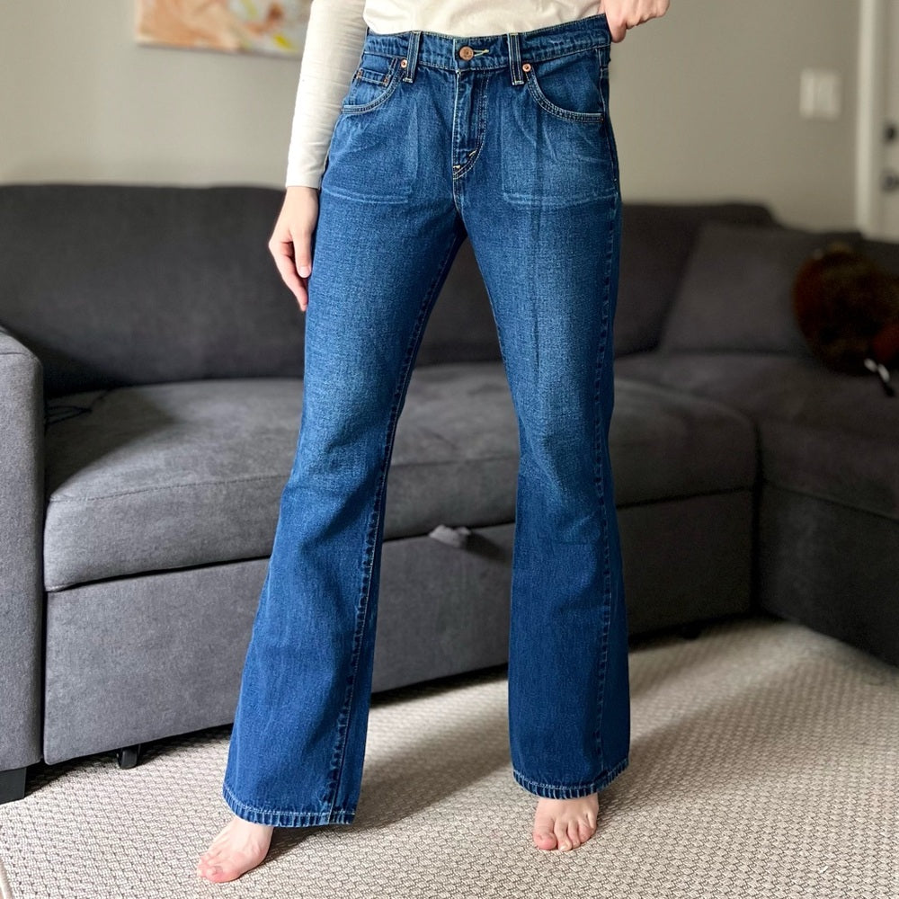 Levi’s 515 Nouveau Bootcut Jeans - Dark Blue Wash - Size 6