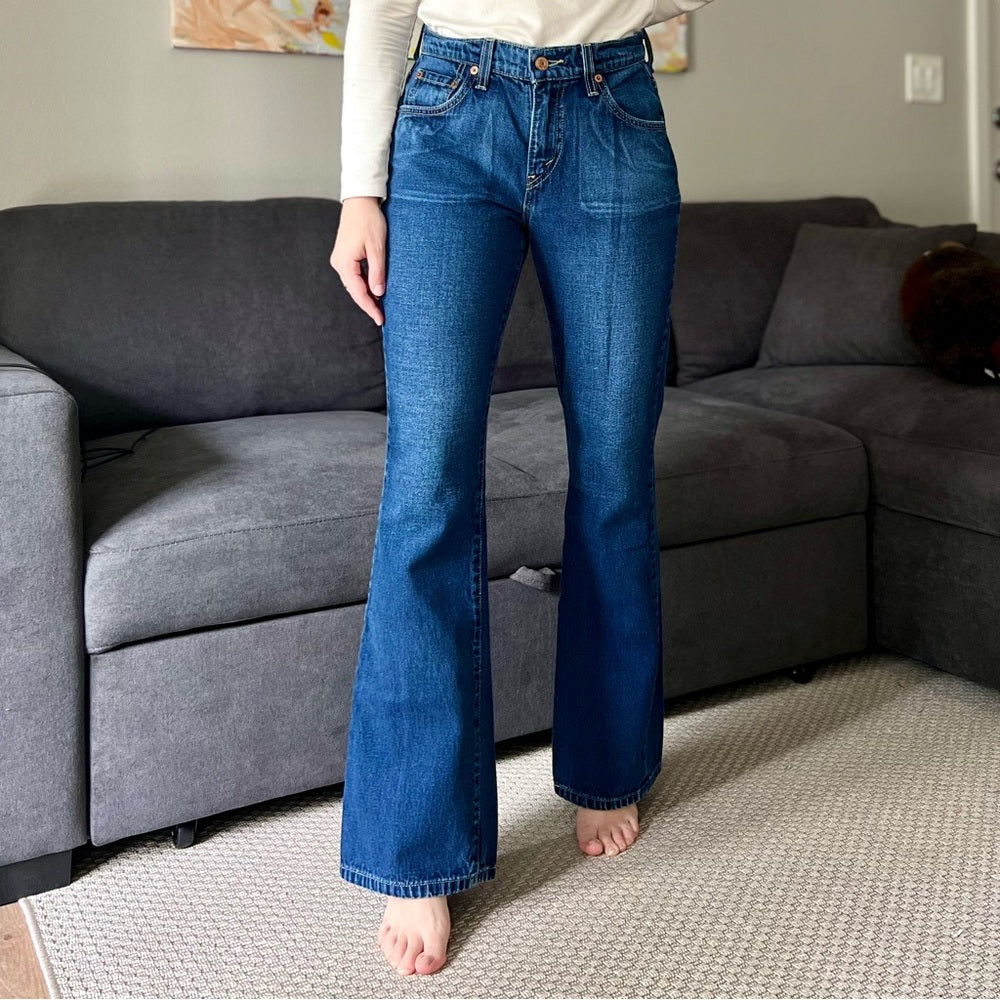 Levi’s 515 Nouveau Bootcut Jeans - Dark Blue Wash - Size 6