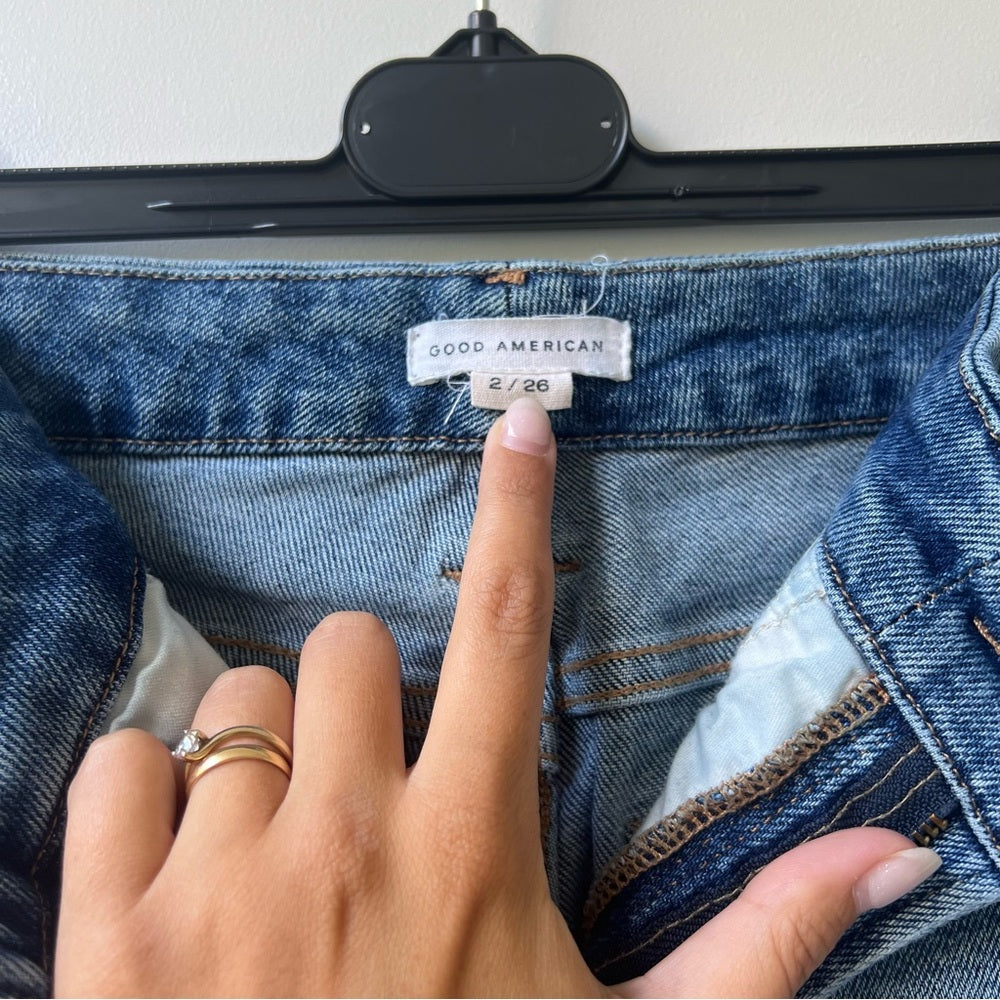 Good American Good Curve Straight Jeans - Light Blue Wash - Size 2 W26