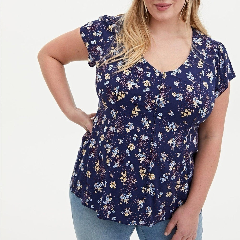 Torrid Stretch Challis Lace-Up Back Top - Floral Blue - Size 0 (L)