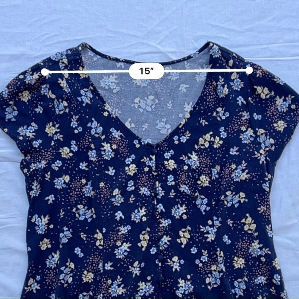 Torrid Stretch Challis Lace-Up Back Top - Floral Blue - Size 0 (L)