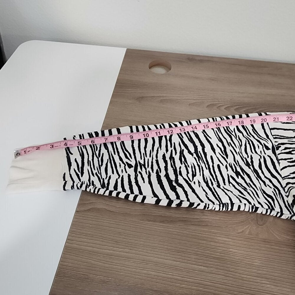 DKNY Sport Tiger Print Cropped Sweater Size M