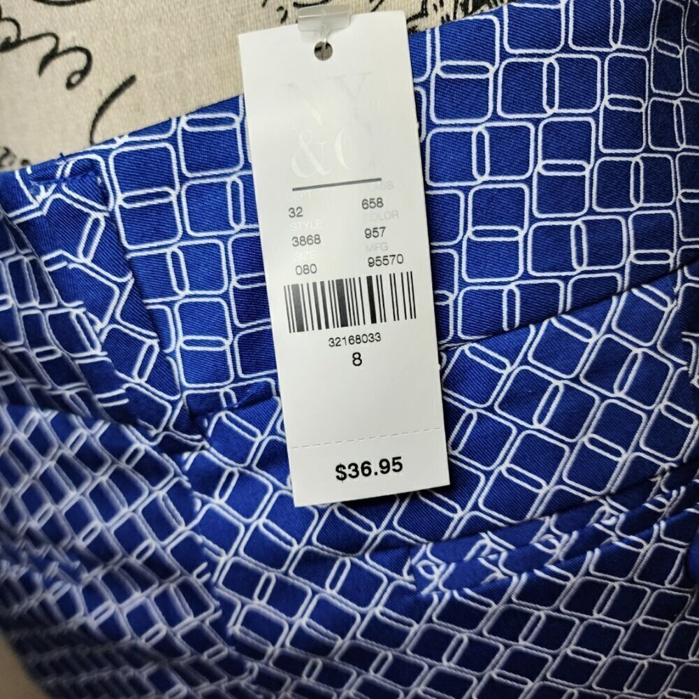 New York & Company Blue Geometric Pattern Shorts Size 8