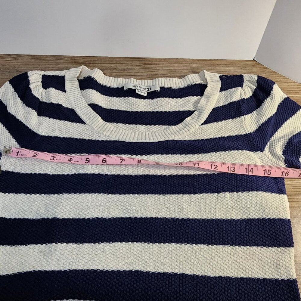 Forever21 Blue & White Short Sleeve Striped Sweater Size M