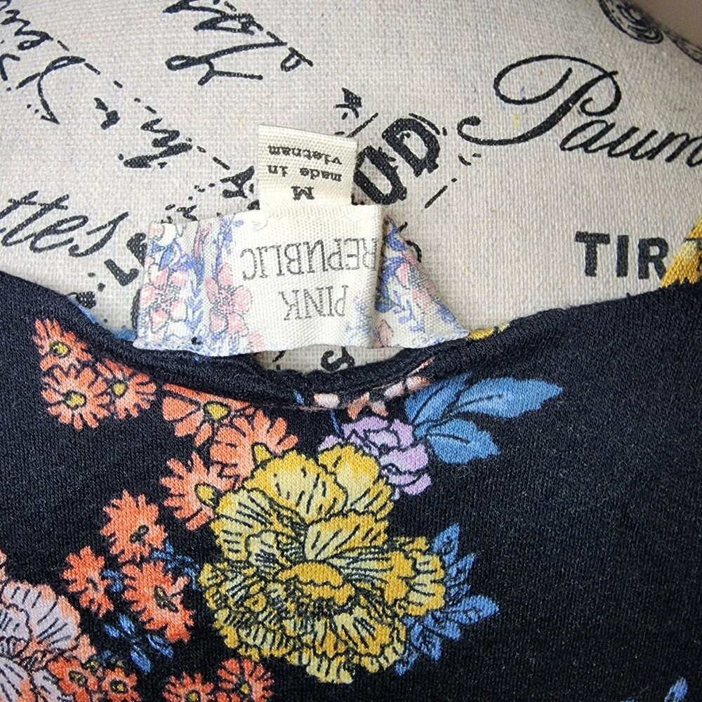 Pink Republic Blue Floral Top Size M