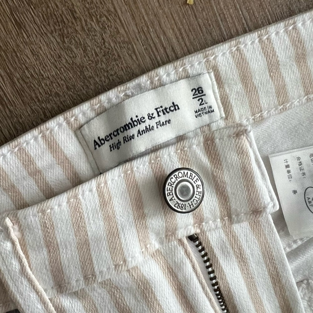 Abercrombie & Fitch High Rise Ankle Flare Jeans - White Tan Striped - Size 2/26L