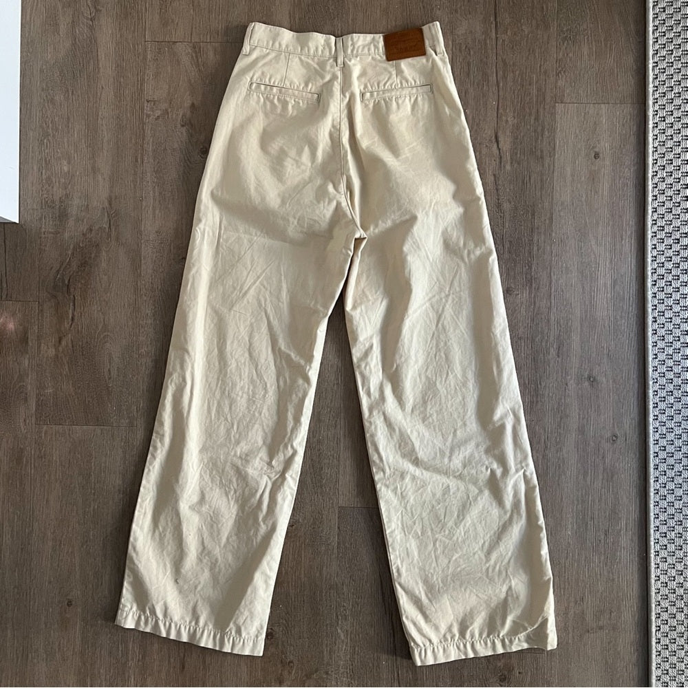 Levi’s Premium 100% Cotton High Loose Pleated Pants - Cream Beige - Size 25