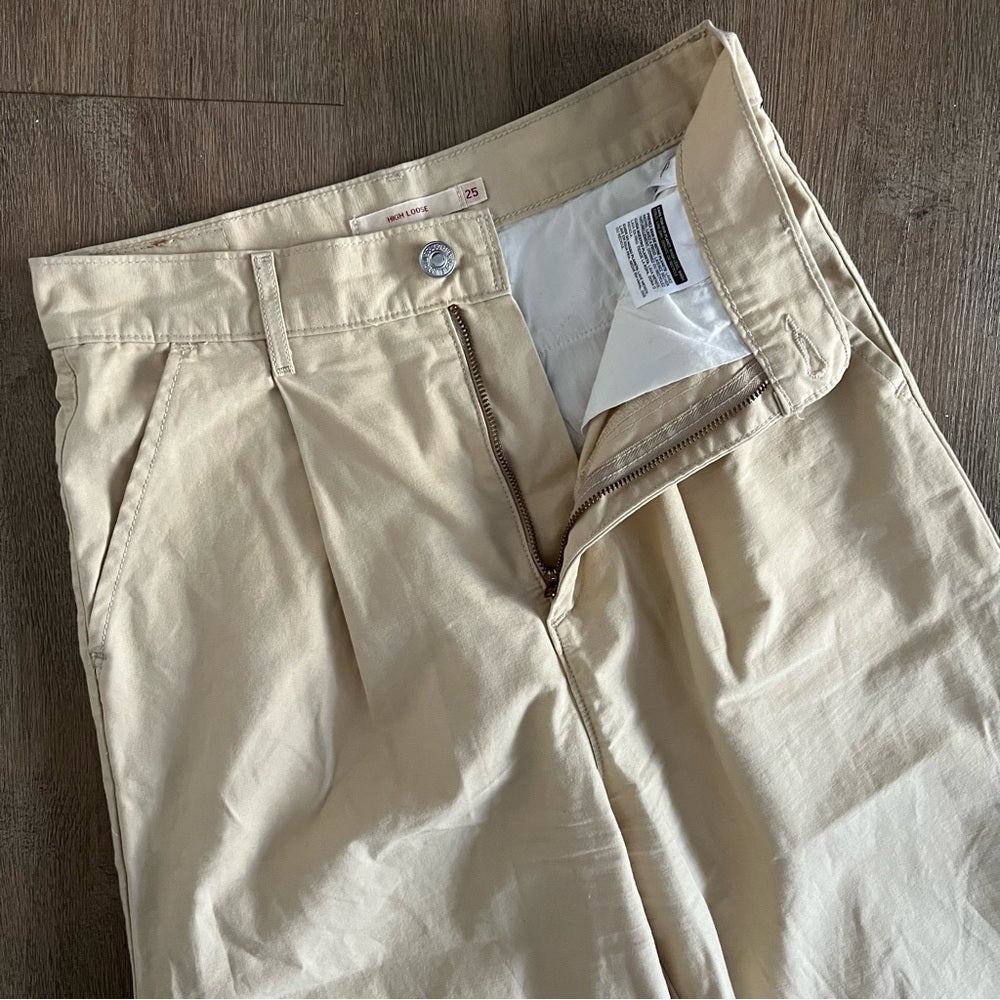 Levi’s Premium 100% Cotton High Loose Pleated Pants - Cream Beige - Size 25