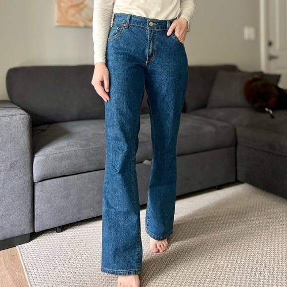 Levi’s 550 Relaxed Bootcut - Dark Blue Wash - Size 4M