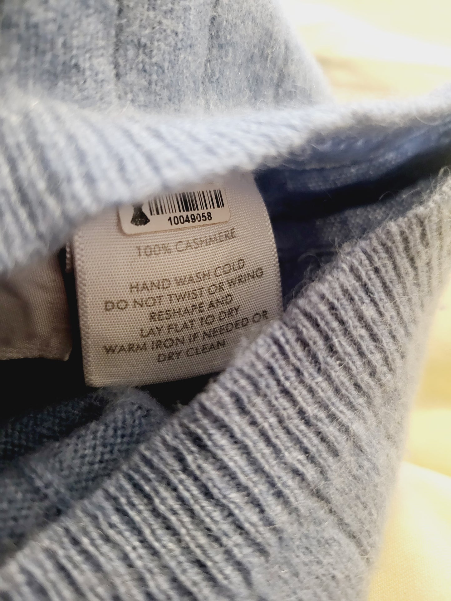 White + Warren Cashmere Ribbed Slim Crew Neck - /Blue - L