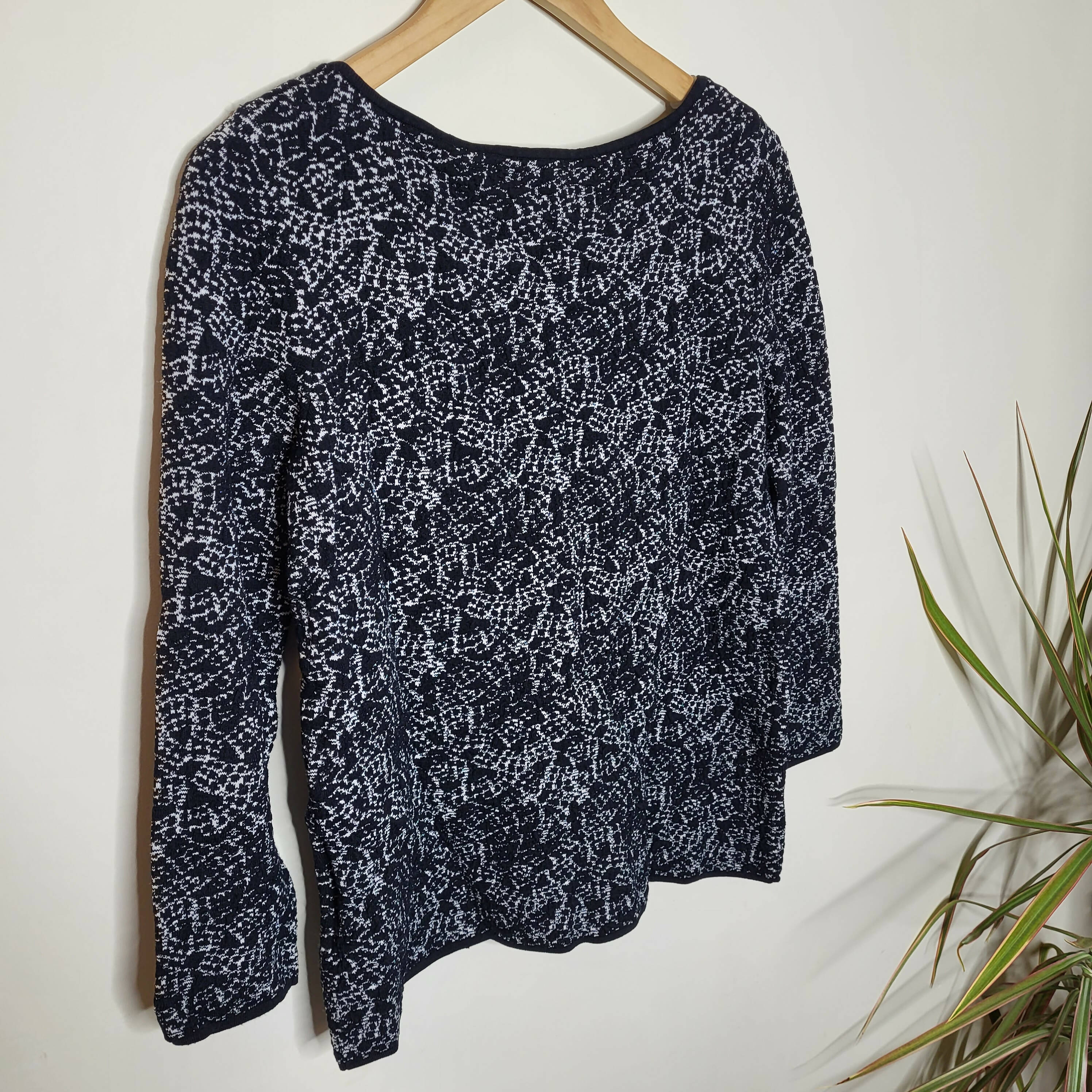 Reiss Long Sleeve Ballet Neckline Top - Abstract - Black Multi