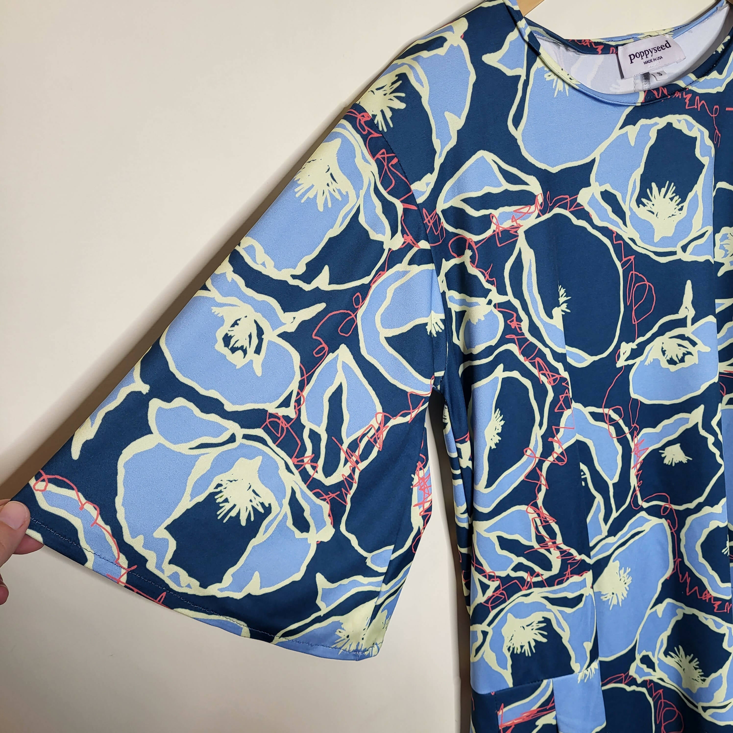 Poppyseed Maternity 3/4 Sleeve Adjustable Waist Floral Dress - Floral - Blue Multi