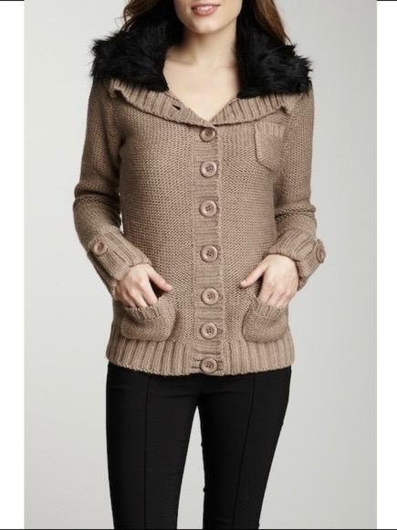 Vertigo Faux Fur Collar Wool Blend Cardigan - /Beige