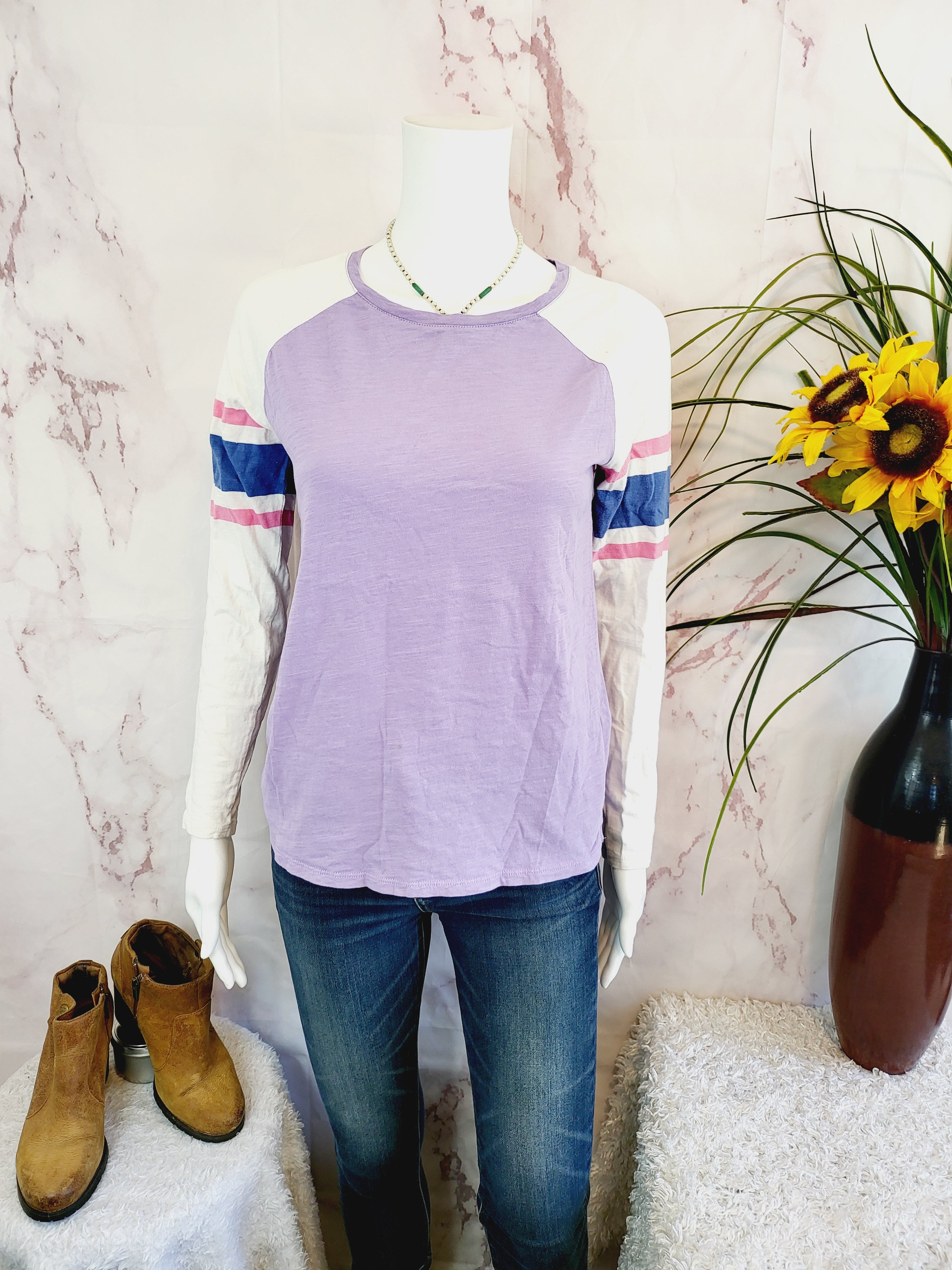 Boden long sleeve tee with stripe arm