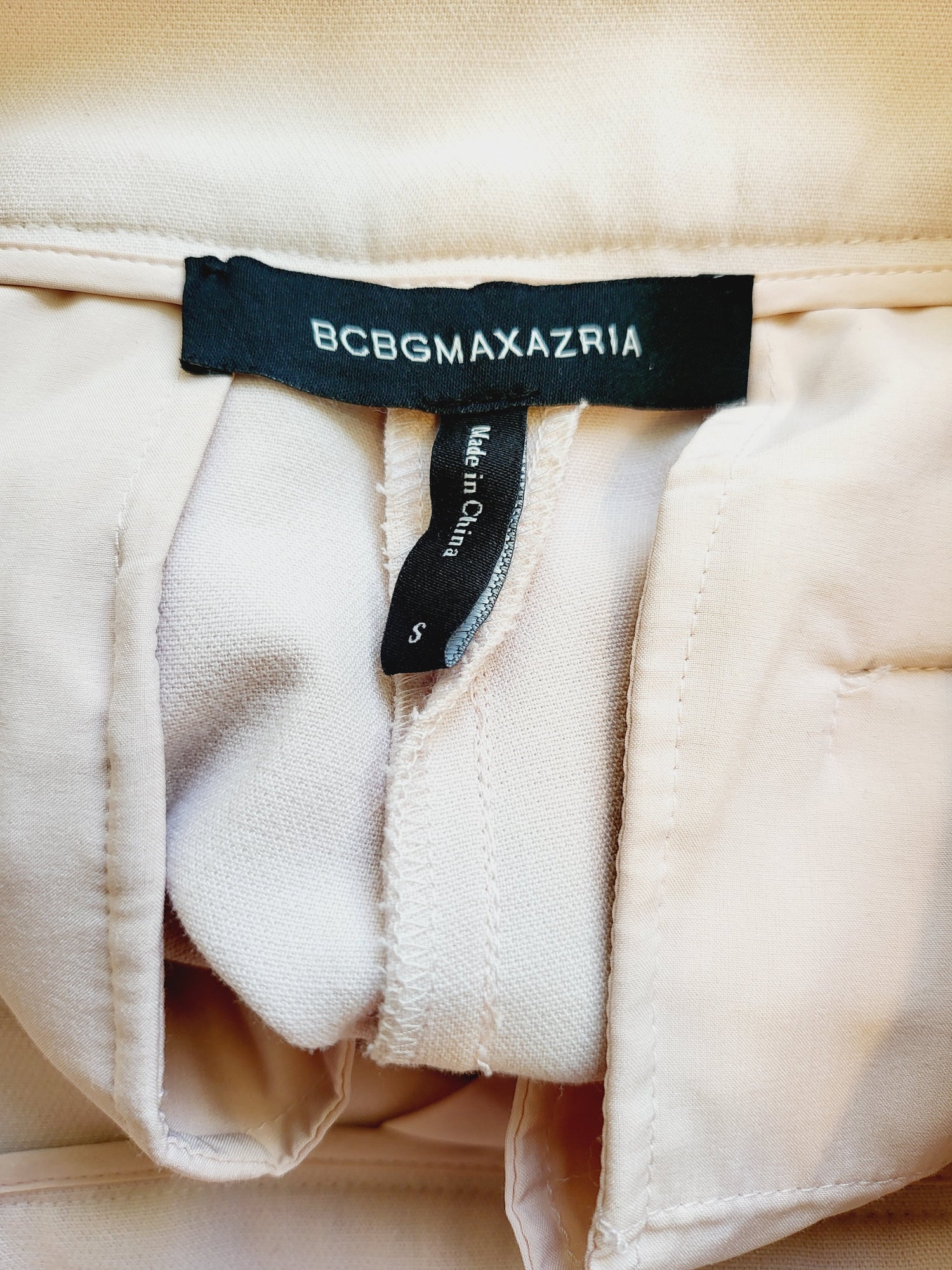 BCBG Maxazria High-Waisted Pleated Belted Shorts - /Light Pink - S