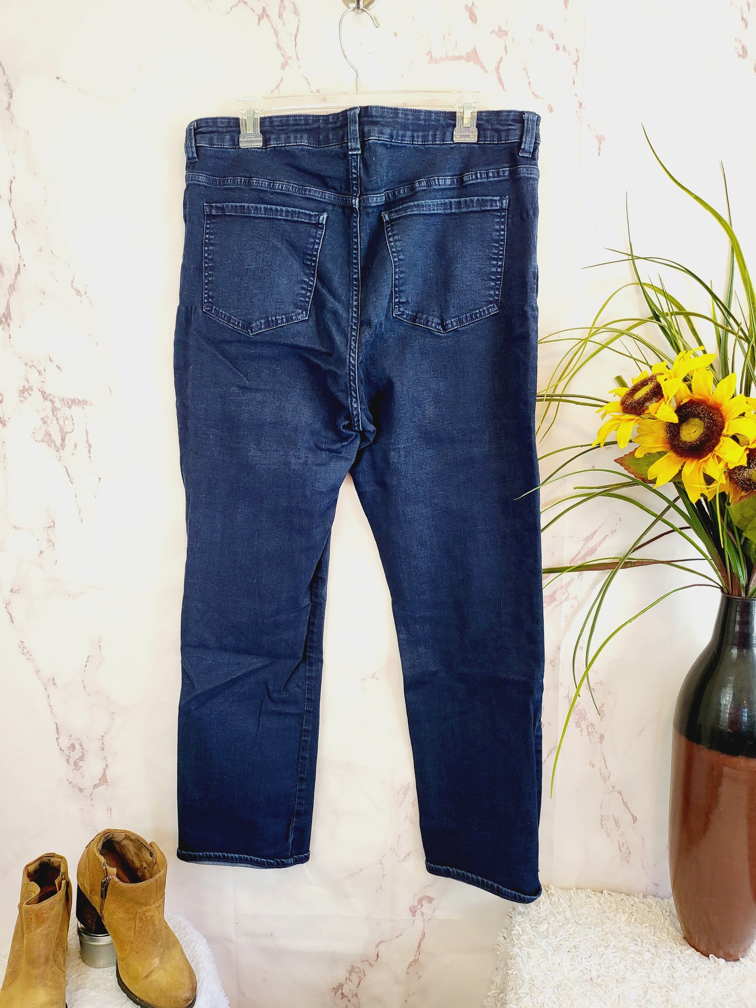 Universal Standard Marne Bootcut Jeans - /Blue - 16