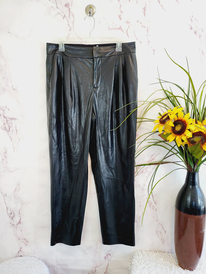 ALICE + OLIVIA  Esta Vegan Leather Pleated Pant - Black