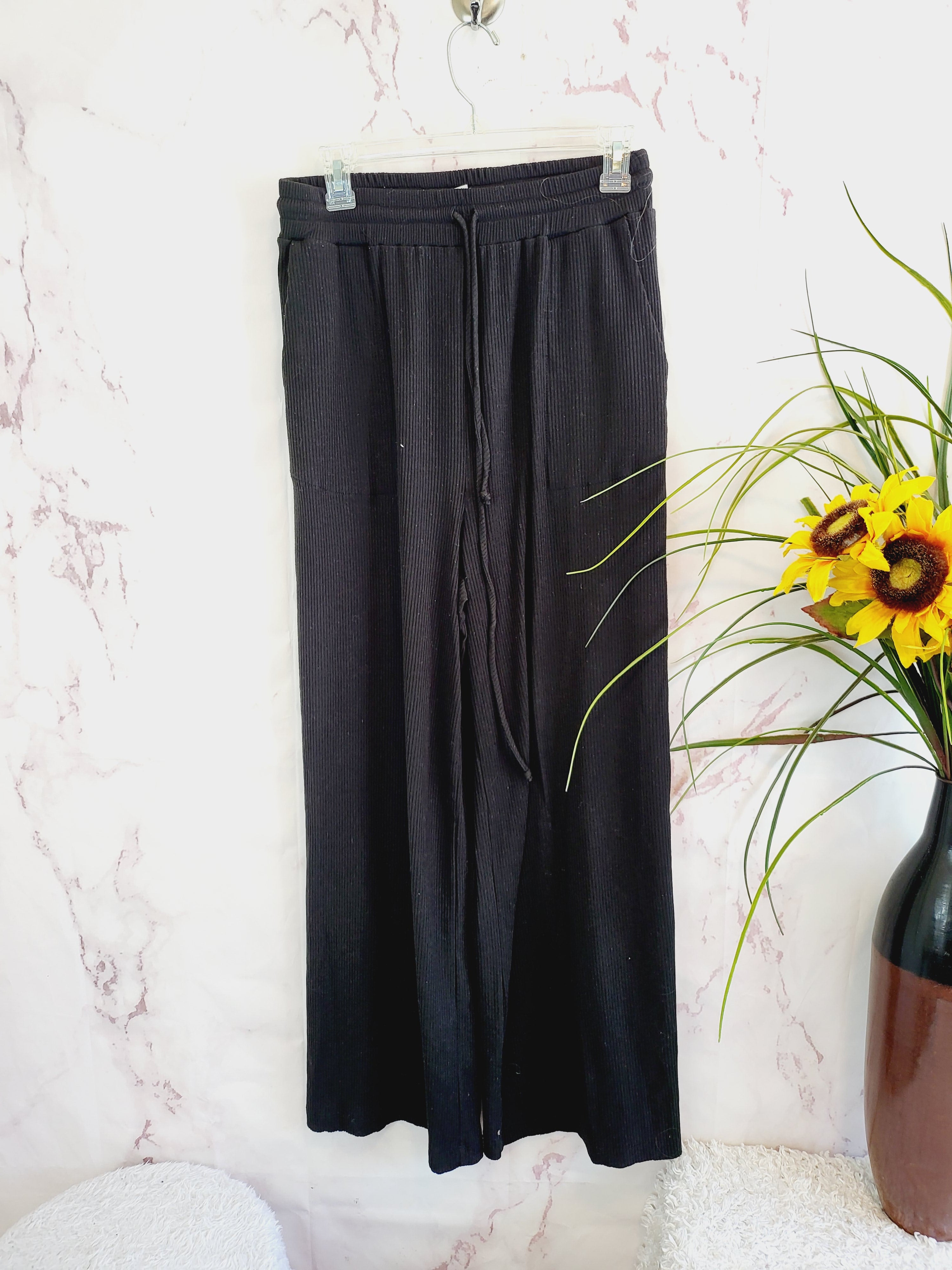 Lost + Wander Bitter Sweet Ribbed Wide Leg Pant - Black - L