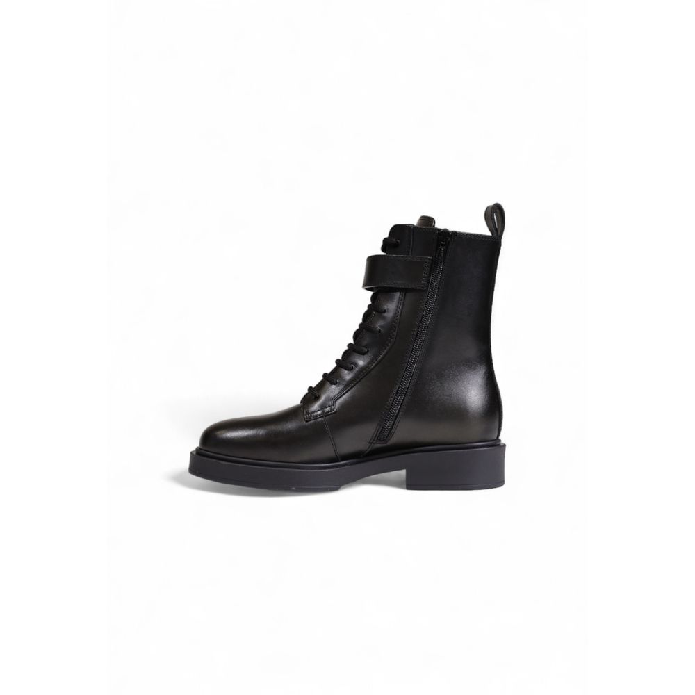 Furla Black Leather Boot/EU38/US8/Black/