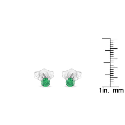 Haus of Brilliance .925 Sterling Silver 1/4 Cttw Round Brilliant-Cut Green Diamond Classic 4-Prong Stud Earrings (Fancy Color-Enhanced, I2-I3 Clarity)