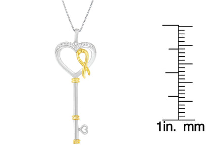 Haus of Brilliance 10k Two-Tone Gold-Plated Sterling Silver 1/10 ct TDW Round Cut Diamond Key to My Heart Pendant Necklace (H-I, I1-I2)