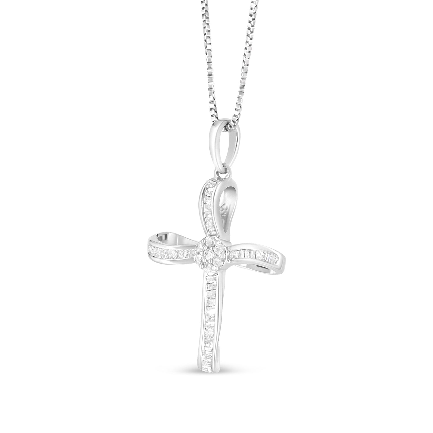 Haus of Brilliance .925 Sterling Silver 1/4 Cttw Diamond Floral Cluster Cross Pendant Necklace (I-J Color, I2-I3 Clarity)