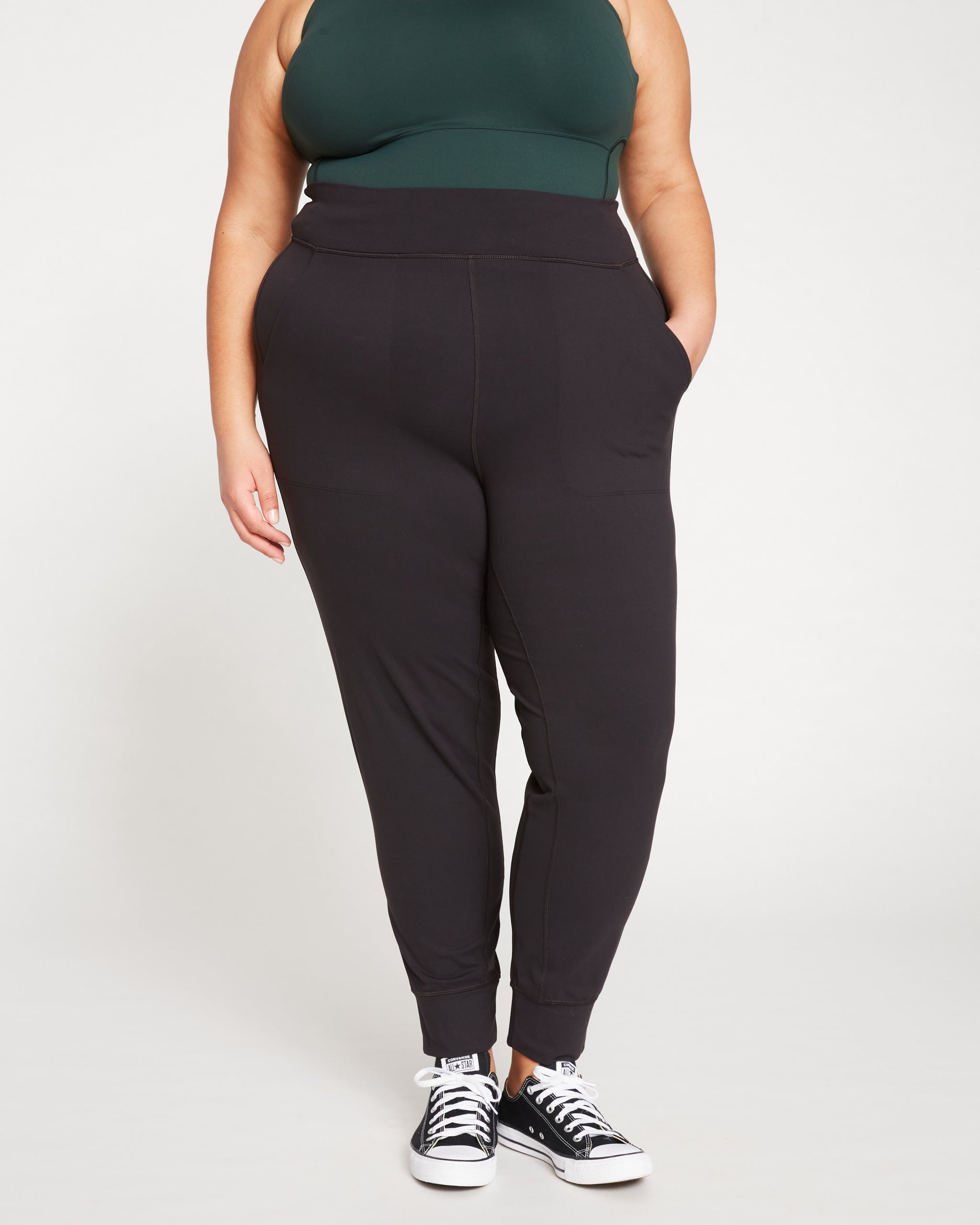 Universal Standard Cooper Motion Jogger - Black - L