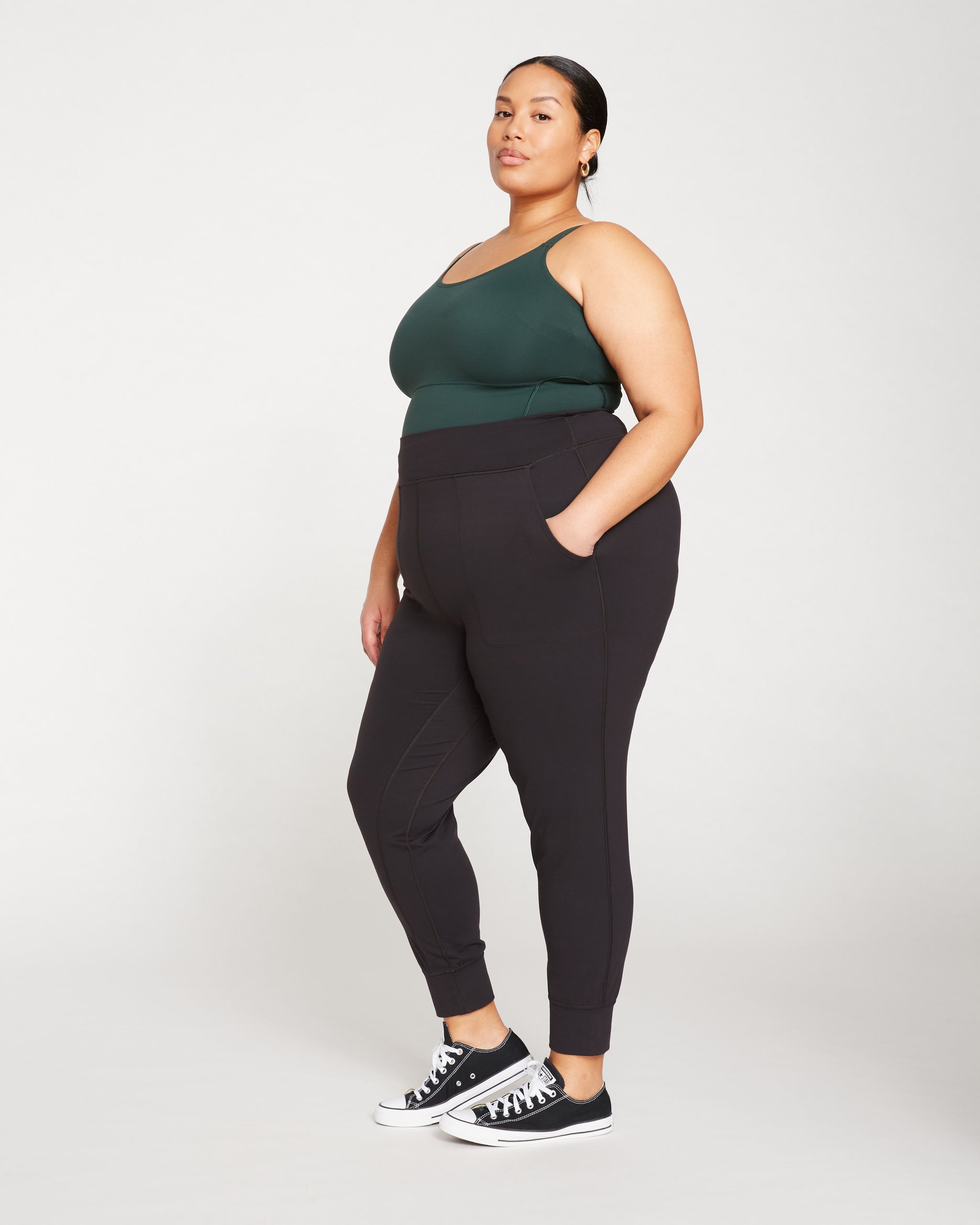Universal Standard Cooper Motion Jogger - Black - L