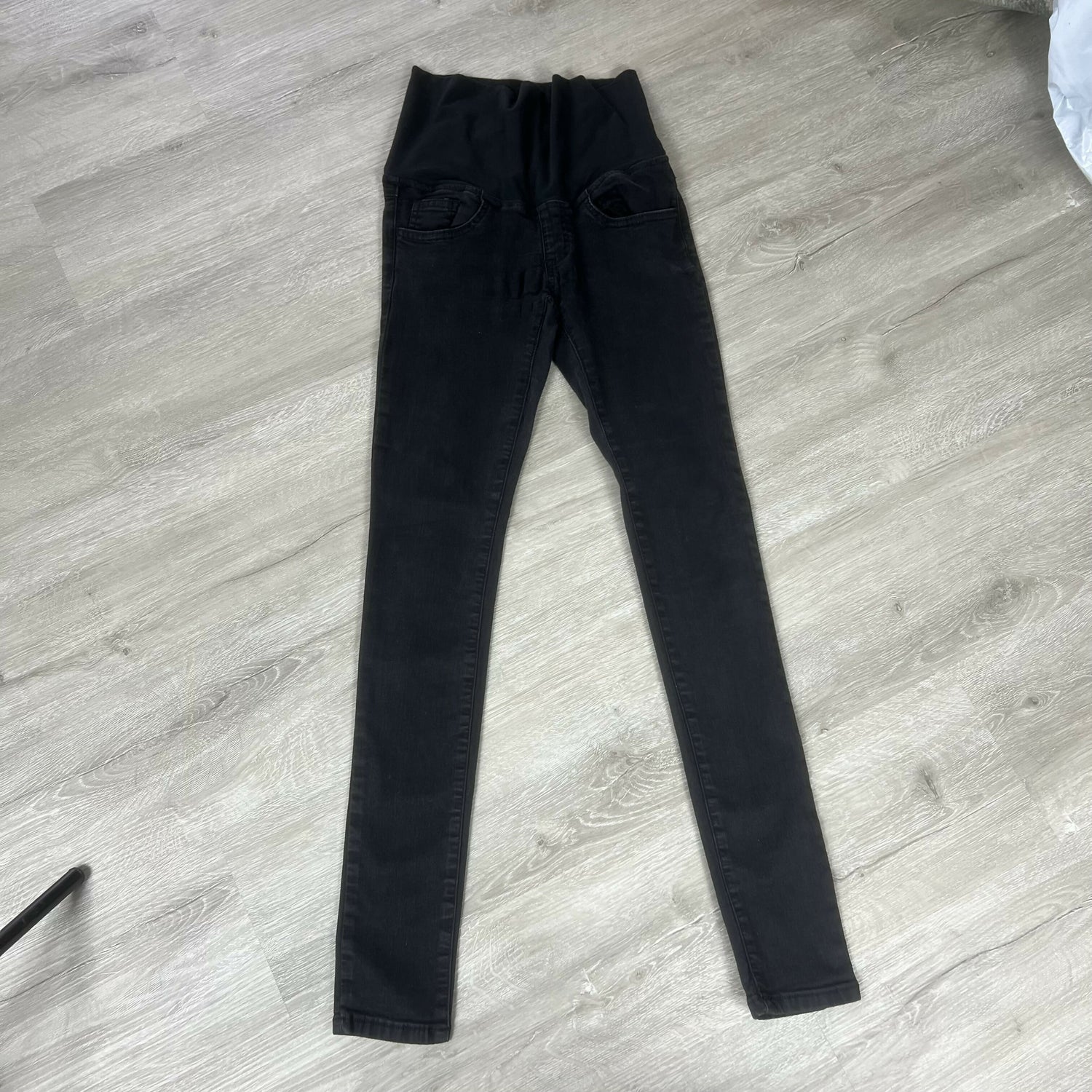 Soon Maternity Heavenly Overbelly Skinny Jeans in Black 26