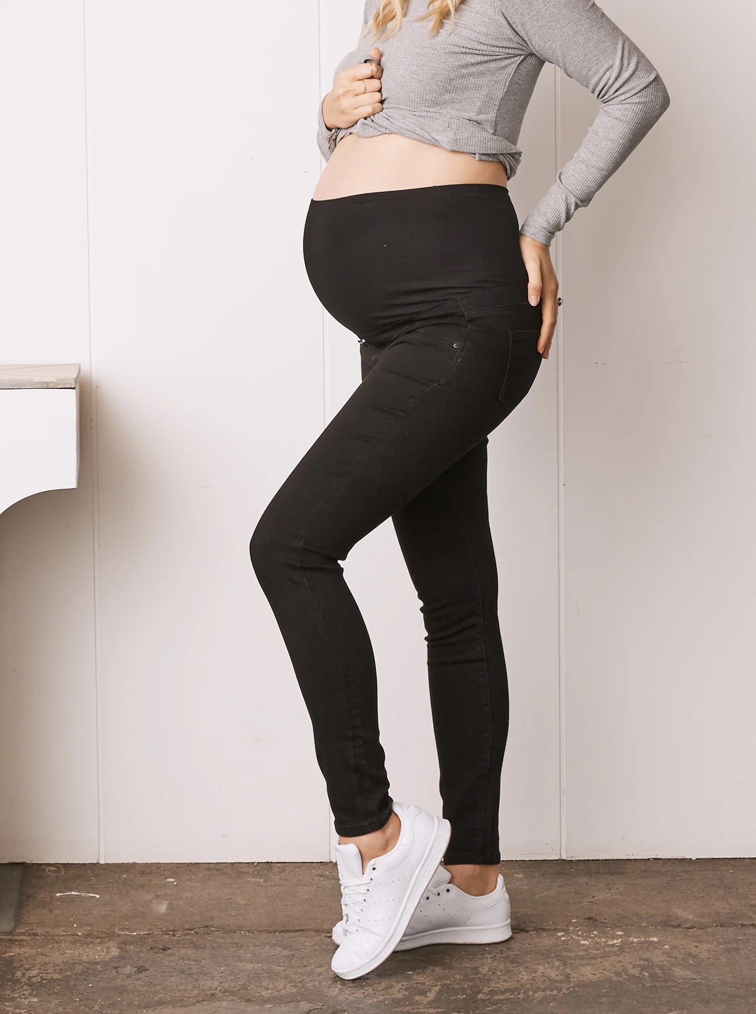Indigo Blue Skinny Maternity Denim Jeans Black - XS