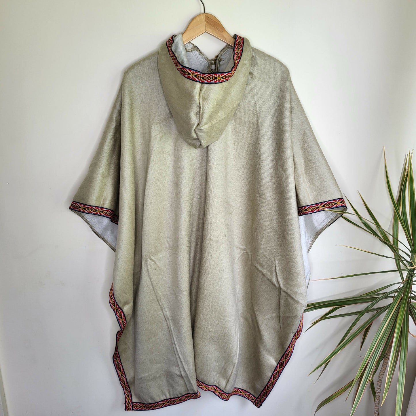 Ecualama soapaca baby alpaca wool hooded unisex poncho solid ivory cream